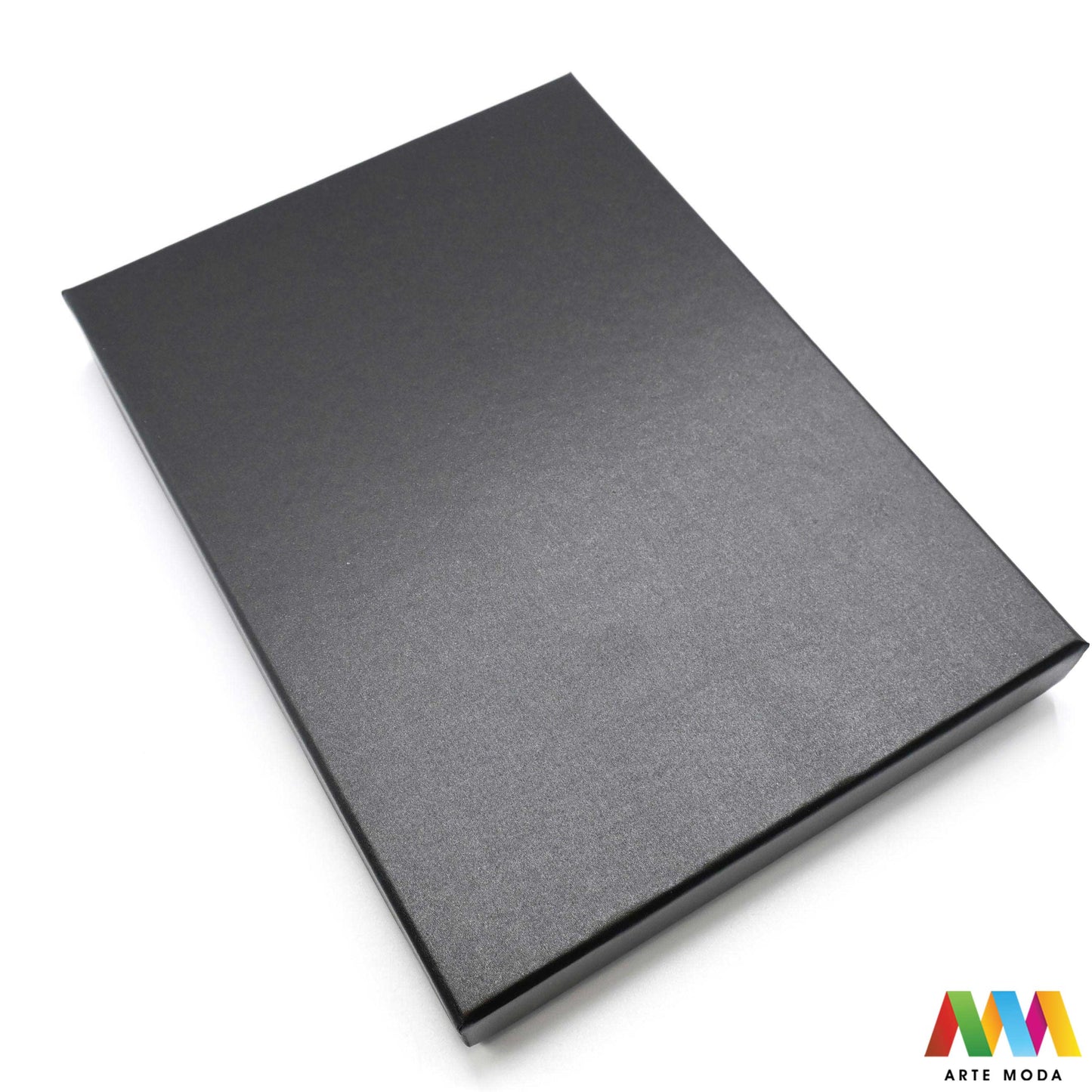 ukrasne kartonske kutije za nakit papir spužva ambalaža ogrlice narukvice nanožnice naušnice prsten kutija ukrasna kutijica kartonska karton Ukrasne kartonske kutije za nakit u raznim bojama izrađene od papira i spužve koriste se kao ambalaža za ogrlice narukvice nanožnice naušnice i prstenove