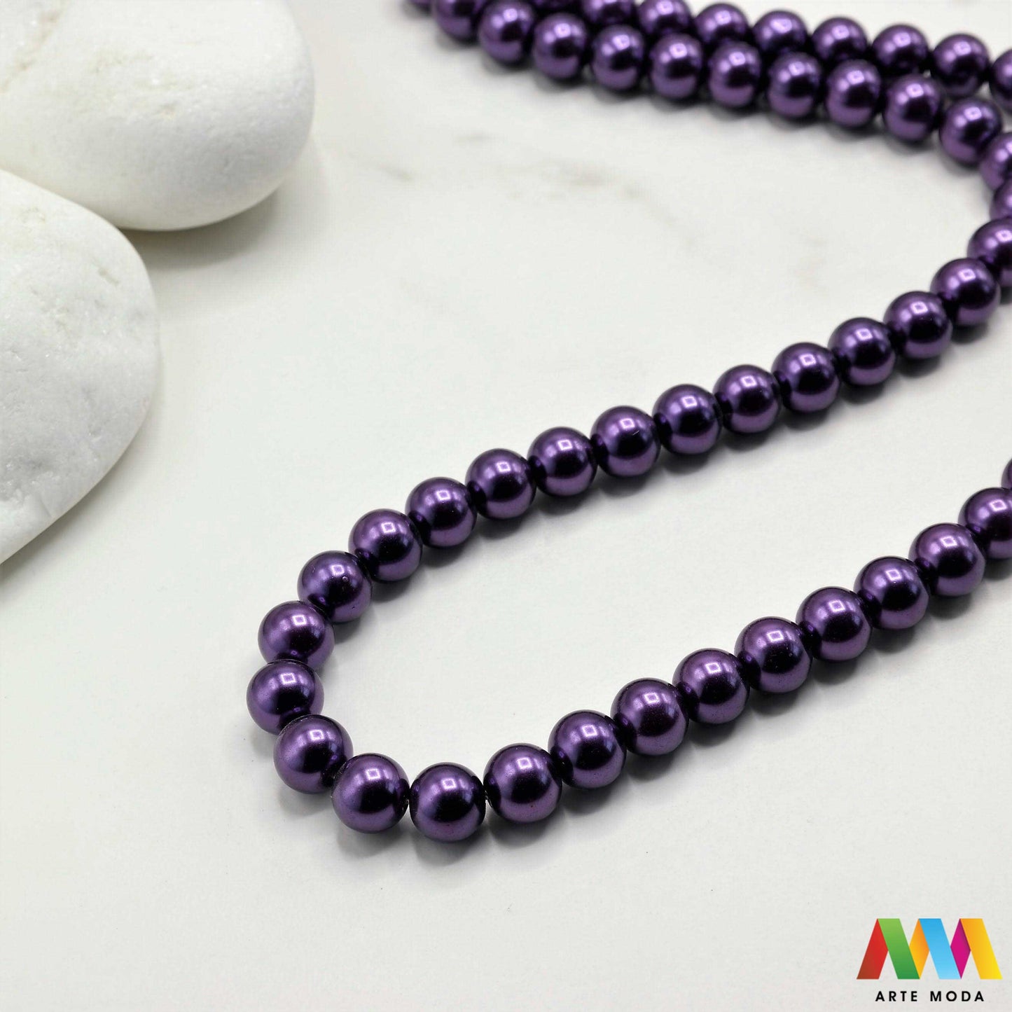 stakleni biseri niz staklo biser perle biserne zrna zrno perla staklene imitacija bisera sedefaste vjenčani nakit klasični DIY ogrlice bijeli u boji bisernim sjajem izrada nakita umjetni Za klasičnu eleganciju birajte staklene bisere imitacija bisera ima visok sedefasti sjaj i savršeno je glatka Idealni su za izradu vjenčanog nakita bezvremenskih ogrlica i narukvica raznim veličinama i bojama ovi biseri unose dašak luksuza u svaki uradi sam projekt Počnite nizati svoju eleganciju arte moda repromaterijal