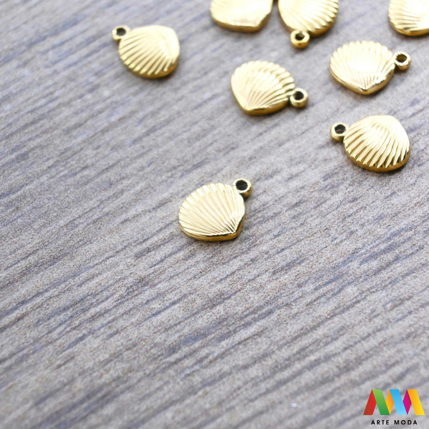 Morska školjka privjesak jedna rupa od repromaterijal ogrlica narukvica nanožnica privjesci jednom rupom nehrđajućeg čelika za nakit nehrđajući čelik nakit pribor DIY ogrlice narukvice čelični inox elementi ručni rad 316L za graviranje imena Otkrijte našu kolekciju visokokvalitetnih privjesaka od nehrđajućeg čelika savršenih za izradu unikatnih ogrlica narukvica i drugih komada nakita Jednostavnog dizajna s jednom rupom ovi privjesci su idealni za graviranje i personalizaciju