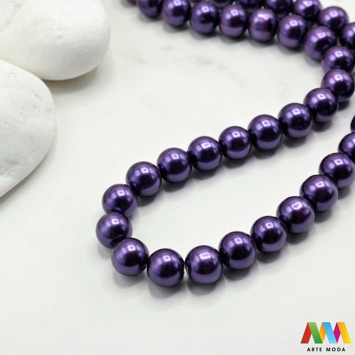 stakleni biseri niz staklo biser perle biserne zrna zrno perla staklene imitacija bisera sedefaste vjenčani nakit klasični DIY ogrlice bijeli u boji bisernim sjajem izrada nakita umjetni Za klasičnu eleganciju birajte staklene bisere imitacija bisera ima visok sedefasti sjaj i savršeno je glatka Idealni su za izradu vjenčanog nakita bezvremenskih ogrlica i narukvica raznim veličinama i bojama ovi biseri unose dašak luksuza u svaki uradi sam projekt Počnite nizati svoju eleganciju arte moda repromaterijal