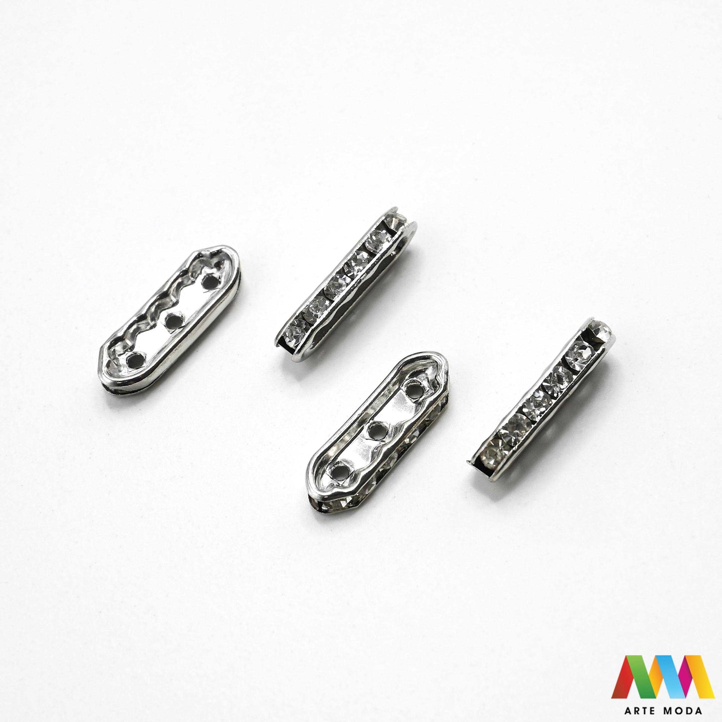 razdjelnik umetak spacer metalne izrada nakita DIY nakit distanceri metalni pribor separatori srebrne zlatne šajbice metalni za perle razmaknice komponente metal Mali ali ključni za profesionalan nakit Metalni umetci razdjelnici spacer perle služe za stvaranje razmaka i dodavanje sjaja perlama Sprječavaju trenje i ističu poludrago kamenje Neophodan element za izradu narukvica i ogrlica koje izgledaju bogatije i elegantnije arte moda repromaterijal