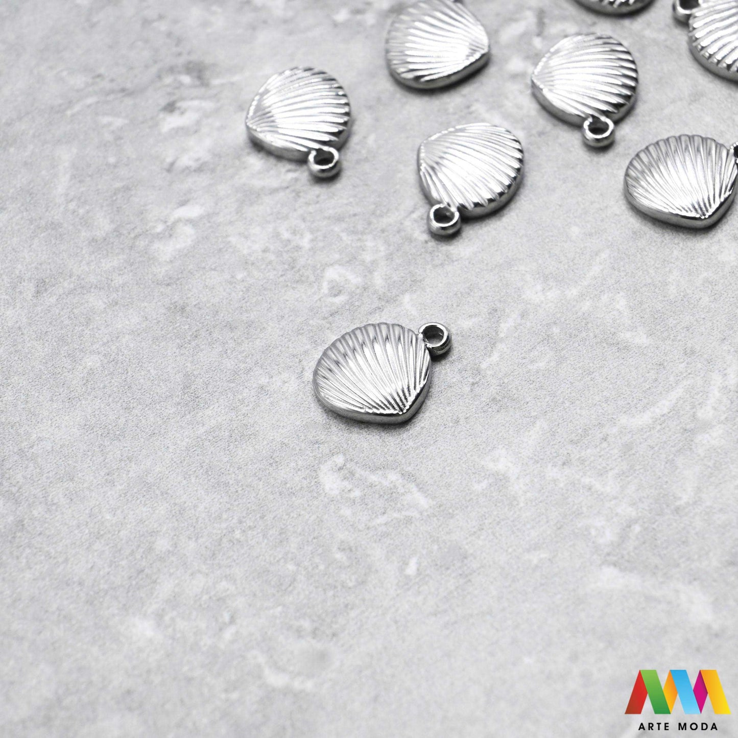 Morska školjka privjesak jedna rupa od repromaterijal ogrlica narukvica nanožnica privjesci jednom rupom nehrđajućeg čelika za nakit nehrđajući čelik nakit pribor DIY ogrlice narukvice čelični inox elementi ručni rad 316L za graviranje imena Otkrijte našu kolekciju visokokvalitetnih privjesaka od nehrđajućeg čelika savršenih za izradu unikatnih ogrlica narukvica i drugih komada nakita Jednostavnog dizajna s jednom rupom ovi privjesci su idealni za graviranje i personalizaciju