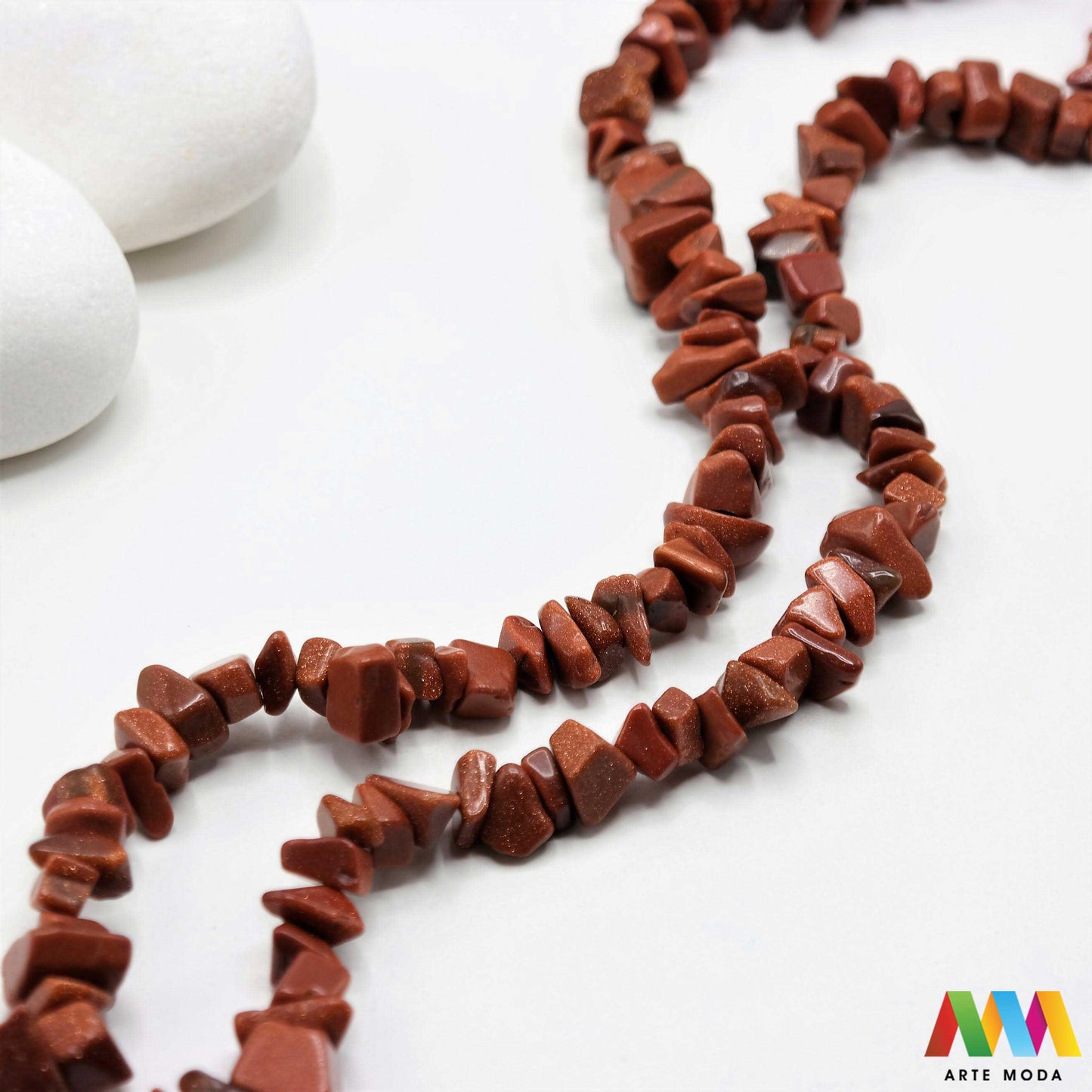 poludragi kamen čips kamenčići nakit diy ručni rad prirodni mineral kristal Sunčev kamen Mali komadići prirodnog kamena različitih boja i tekstura idealni za izradu nakita dekoracija i umjetničkih projekata U našoj ponudi pronaći ćete široki izbor čipsa od popularnih poludragih kamenja poput ahata tirkiza ametista i mnogih drugih