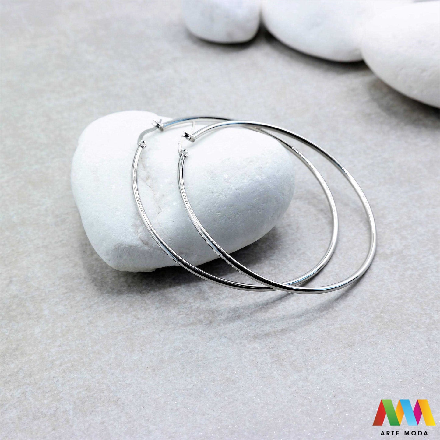 baza za naušnice naušnica čelik repromaterijal čelični nehrđajući naušnice izrađene od nehrđajućeg čelika 316L koje služe kao baza za izradu naušnica najčešće se na njih stavljaju privjesci poludragi kamen cirkoni ili biseri