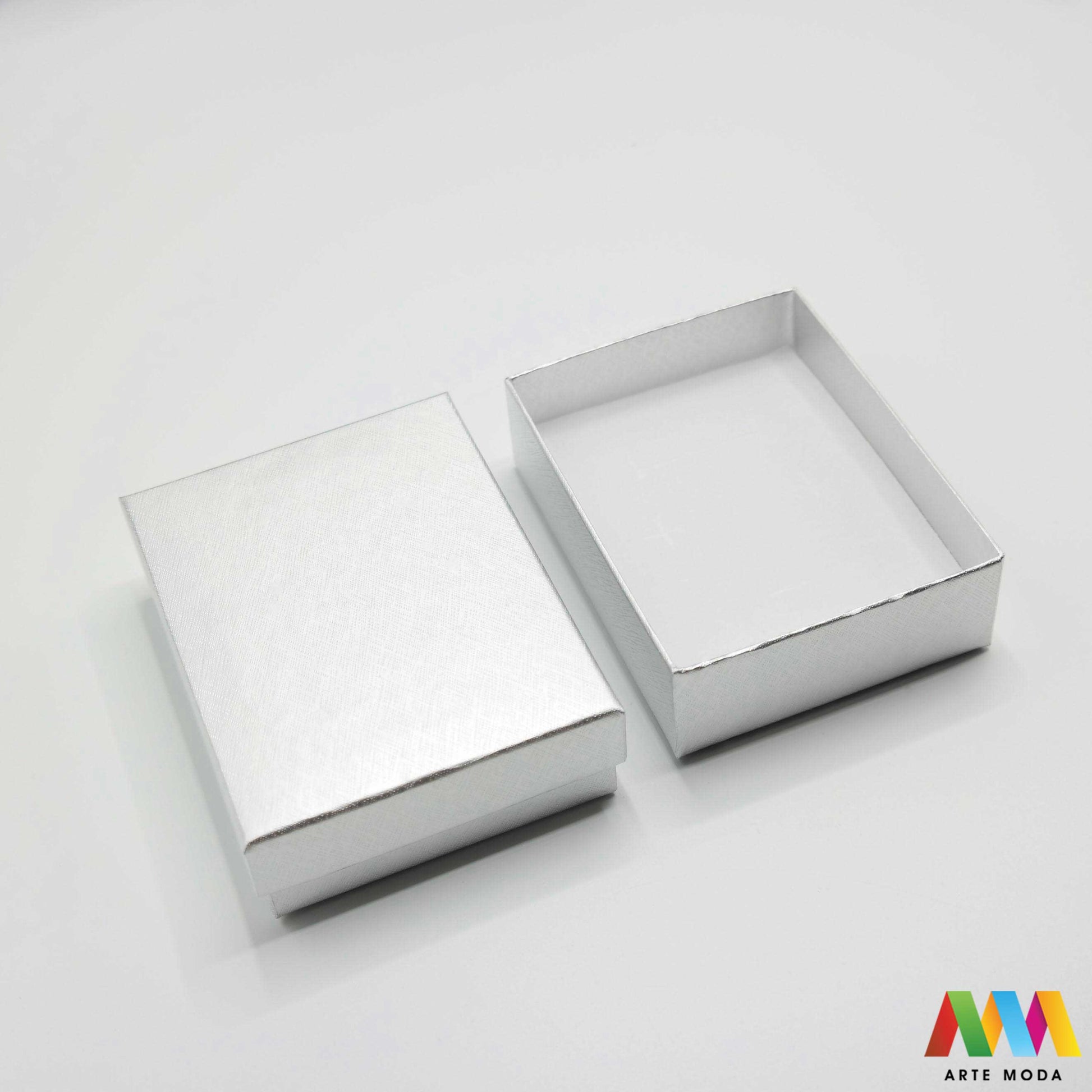 ukrasne kartonske kutije za nakit papir spužva ambalaža ogrlice narukvice nanožnice naušnice prsten kutija ukrasna kutijica kartonska karton ukrasne kartonske kutije za nakit u raznim bojama izrađene od papira i spužve koriste se kao ambalaža za ogrlice narukvice nanožnice naušnice i prstenove arte moda