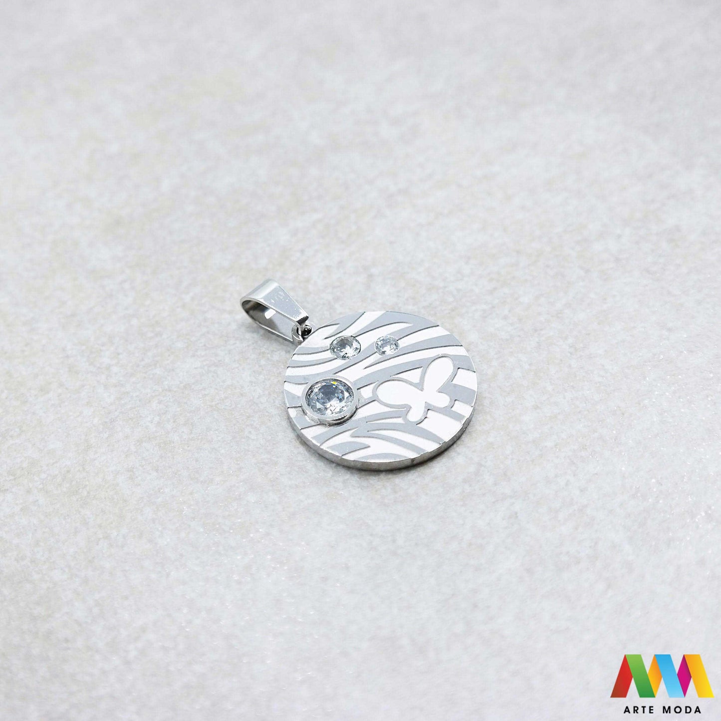 krug cirkon privjesak s jednom rupom jedna rupa privjesak od čelika repromaterijal čelični ogrlice ogrlica narukvica narukvice nanožnica nehrđajući Privjesci izrađeni od nehrđajućeg čelika 316L koji služe za izradu nakita poput narukvica ili ogrlica najčešće se koriste za nizanje ili uz pomoć alkice se stavljaju na sajlu gumu flaks i ostale materijale