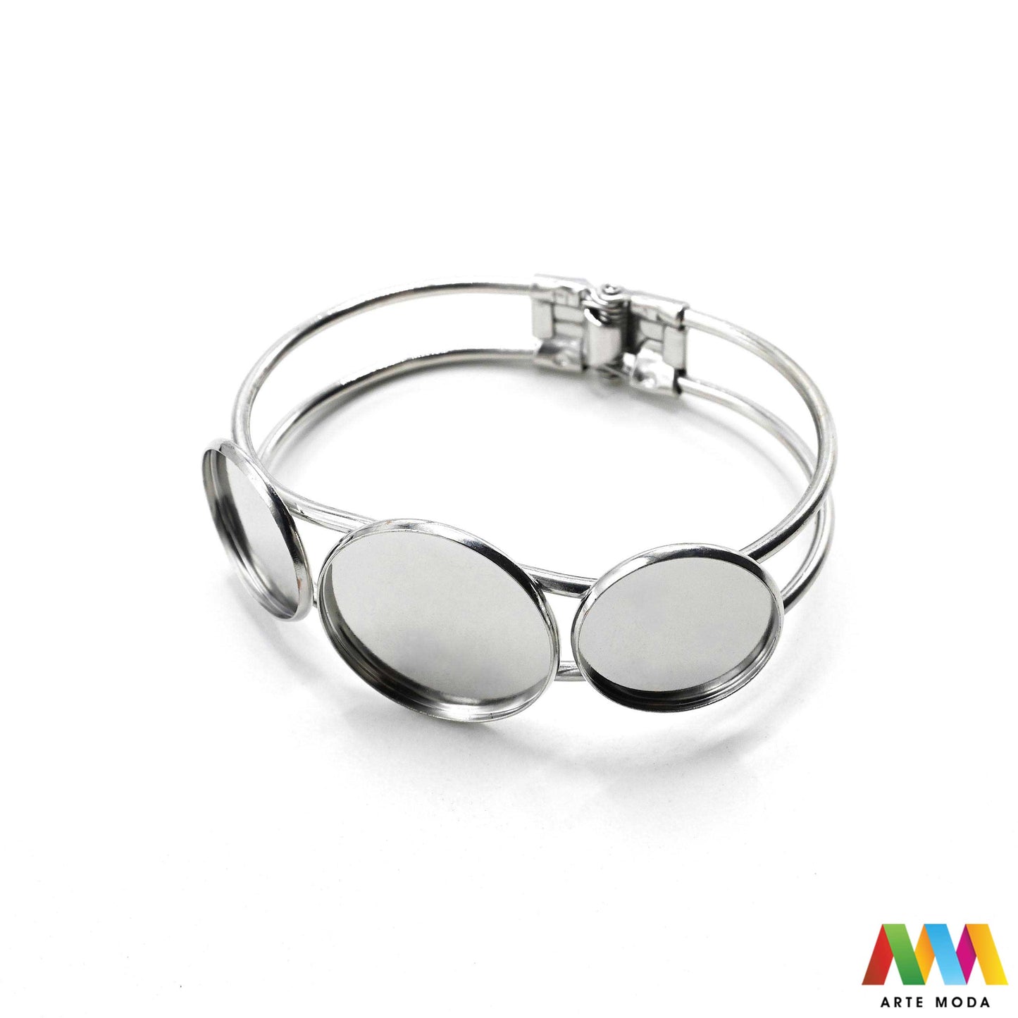 baza za narukvicu podloga osnova izrada narukvice pribor nakit s tri 3 utora feder otvaranje Elegantna i izdržljiva baza za vaše jedinstvene kreacije Nudimo širok izbor metalnih baza različitih oblika i veličina Birajte između baza s ravnom pločicom za klasične narukvice ili baza s kuglicama za dodatak elegancije Kreirajte personalizirane narukvice po svojoj mjeri