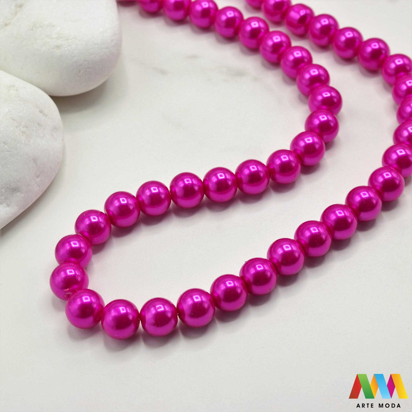 stakleni biseri niz staklo biser perle biserne zrna zrno perla staklene imitacija bisera sedefaste vjenčani nakit klasični DIY ogrlice bijeli u boji bisernim sjajem izrada nakita umjetni Za klasičnu eleganciju birajte staklene bisere imitacija bisera ima visok sedefasti sjaj i savršeno je glatka Idealni su za izradu vjenčanog nakita bezvremenskih ogrlica i narukvica raznim veličinama i bojama ovi biseri unose dašak luksuza u svaki uradi sam projekt Počnite nizati svoju eleganciju arte moda repromaterijal