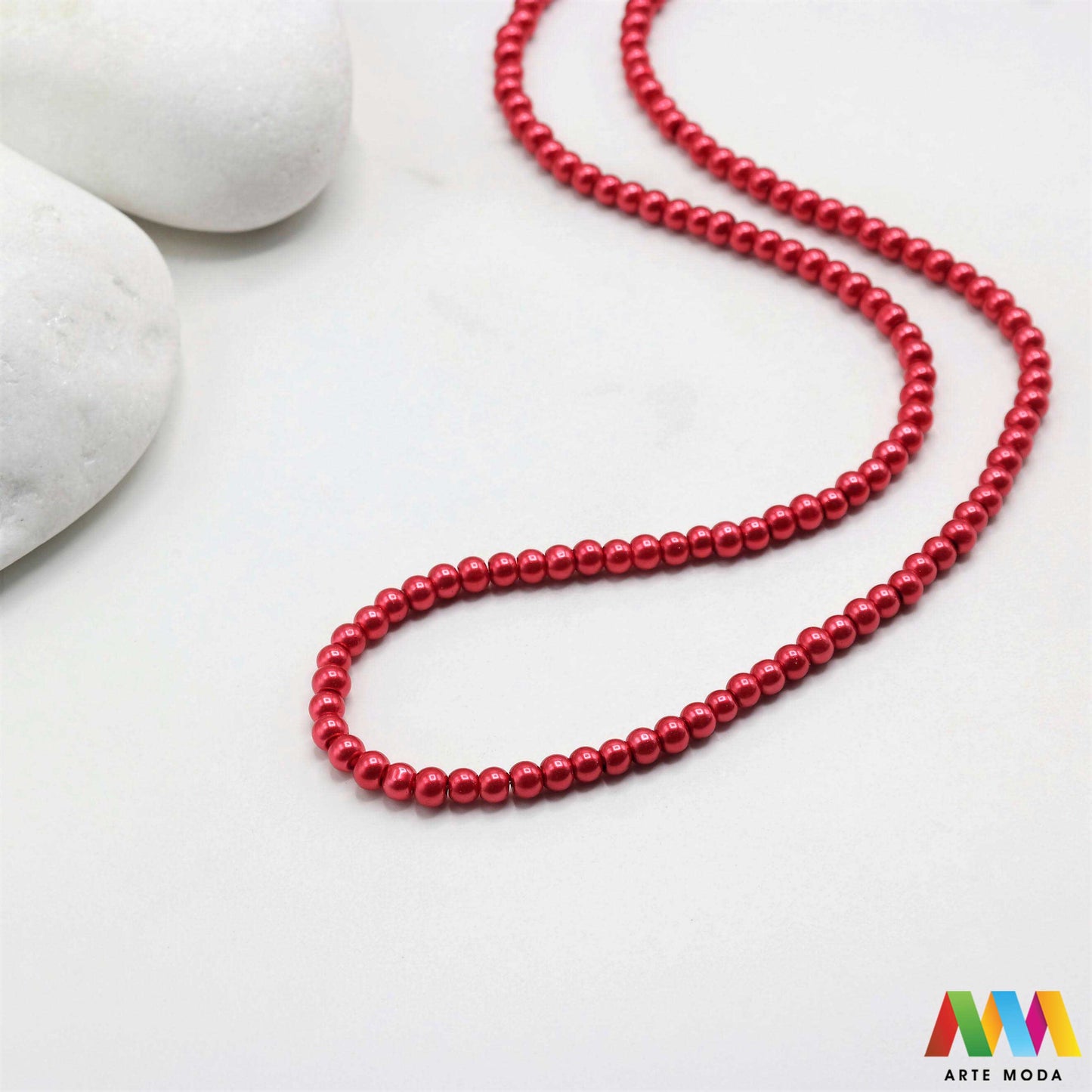 stakleni biseri niz staklo biser perle biserne zrna zrno perla staklene imitacija bisera sedefaste vjenčani nakit klasični DIY ogrlice bijeli u boji bisernim sjajem izrada nakita umjetni Za klasičnu eleganciju birajte staklene bisere imitacija bisera ima visok sedefasti sjaj i savršeno je glatka Idealni su za izradu vjenčanog nakita bezvremenskih ogrlica i narukvica raznim veličinama i bojama ovi biseri unose dašak luksuza u svaki uradi sam projekt Počnite nizati svoju eleganciju arte moda repromaterijal