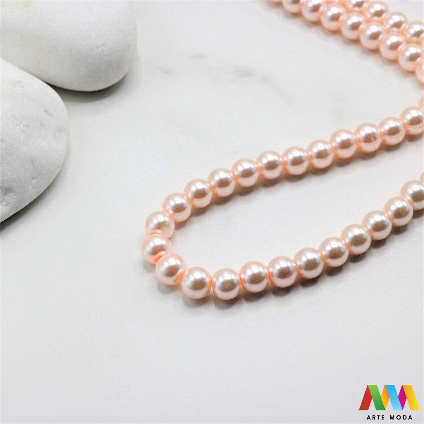 stakleni biseri niz staklo biser perle biserne zrna zrno perla staklene imitacija bisera sedefaste vjenčani nakit klasični DIY ogrlice bijeli u boji bisernim sjajem izrada nakita umjetni Za klasičnu eleganciju birajte staklene bisere imitacija bisera ima visok sedefasti sjaj i savršeno je glatka Idealni su za izradu vjenčanog nakita bezvremenskih ogrlica i narukvica raznim veličinama i bojama ovi biseri unose dašak luksuza u svaki uradi sam projekt Počnite nizati svoju eleganciju arte moda repromaterijal