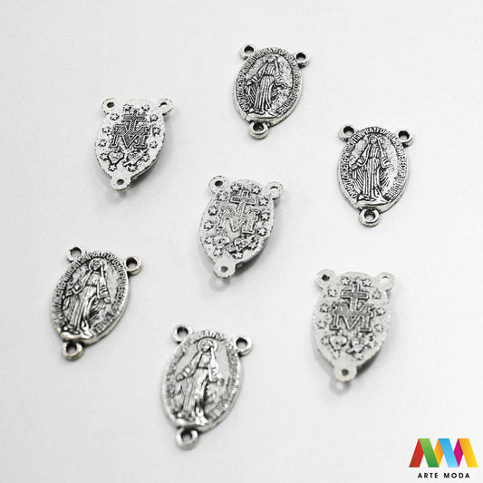 metalni razdjelnik konektor izrada krunice krunica metalni dijelovi krunicu repromaterijal sakralni nakit vjerski križić spojnica krunica perle pribor diy Čudotvorna Medaljica Neizostavan element za svaku krunicu Ovi kvalitetni metalni razdjelnici poznati i kao konektori služe za spajanje dijelova krunice i naglašavaju njezinu središnju točku Izrađeni od izdržljivog metala naši razdjelnici su savršen izbor za izradu vlastitih krunica bilo da koristite perle staklo ili kamenje arte moda repromaterijal