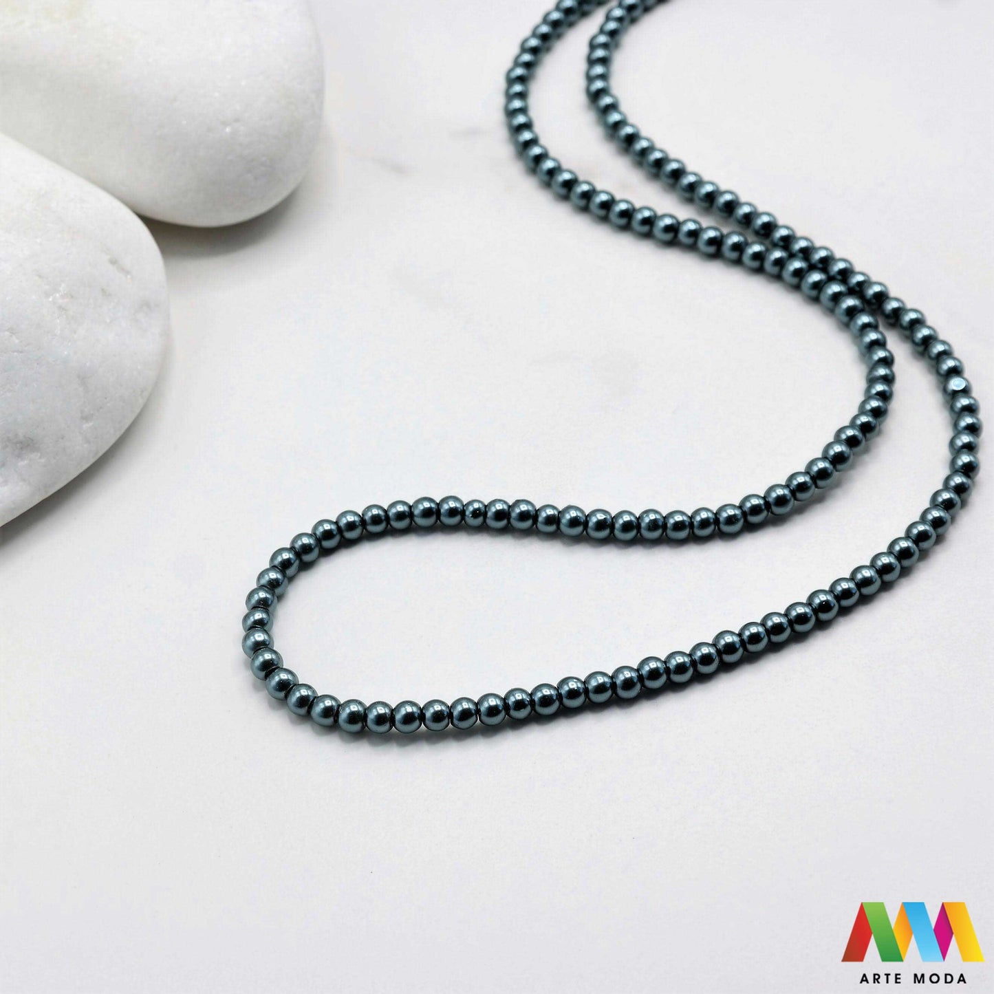 stakleni biseri niz staklo biser perle biserne zrna zrno perla staklene imitacija bisera sedefaste vjenčani nakit klasični DIY ogrlice bijeli u boji bisernim sjajem izrada nakita umjetni Za klasičnu eleganciju birajte staklene bisere imitacija bisera ima visok sedefasti sjaj i savršeno je glatka Idealni su za izradu vjenčanog nakita bezvremenskih ogrlica i narukvica raznim veličinama i bojama ovi biseri unose dašak luksuza u svaki uradi sam projekt Počnite nizati svoju eleganciju arte moda repromaterijal