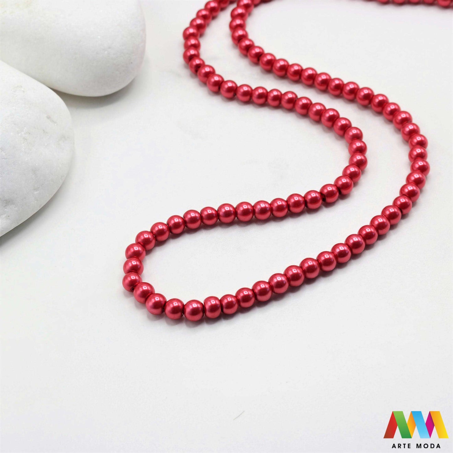 stakleni biseri niz staklo biser perle biserne zrna zrno perla staklene imitacija bisera sedefaste vjenčani nakit klasični DIY ogrlice bijeli u boji bisernim sjajem izrada nakita umjetni Za klasičnu eleganciju birajte staklene bisere imitacija bisera ima visok sedefasti sjaj i savršeno je glatka Idealni su za izradu vjenčanog nakita bezvremenskih ogrlica i narukvica raznim veličinama i bojama ovi biseri unose dašak luksuza u svaki uradi sam projekt Počnite nizati svoju eleganciju arte moda repromaterijal