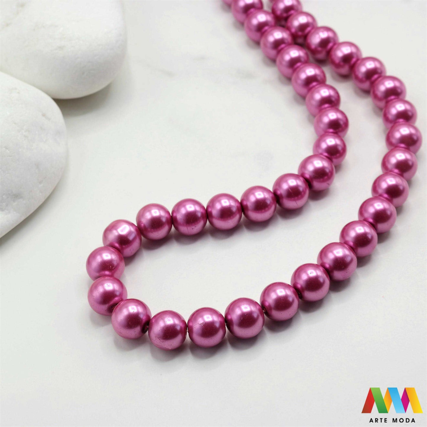 stakleni biseri niz staklo biser perle biserne zrna zrno perla staklene imitacija bisera sedefaste vjenčani nakit klasični DIY ogrlice bijeli u boji bisernim sjajem izrada nakita umjetni Za klasičnu eleganciju birajte staklene bisere imitacija bisera ima visok sedefasti sjaj i savršeno je glatka Idealni su za izradu vjenčanog nakita bezvremenskih ogrlica i narukvica raznim veličinama i bojama ovi biseri unose dašak luksuza u svaki uradi sam projekt Počnite nizati svoju eleganciju arte moda repromaterijal