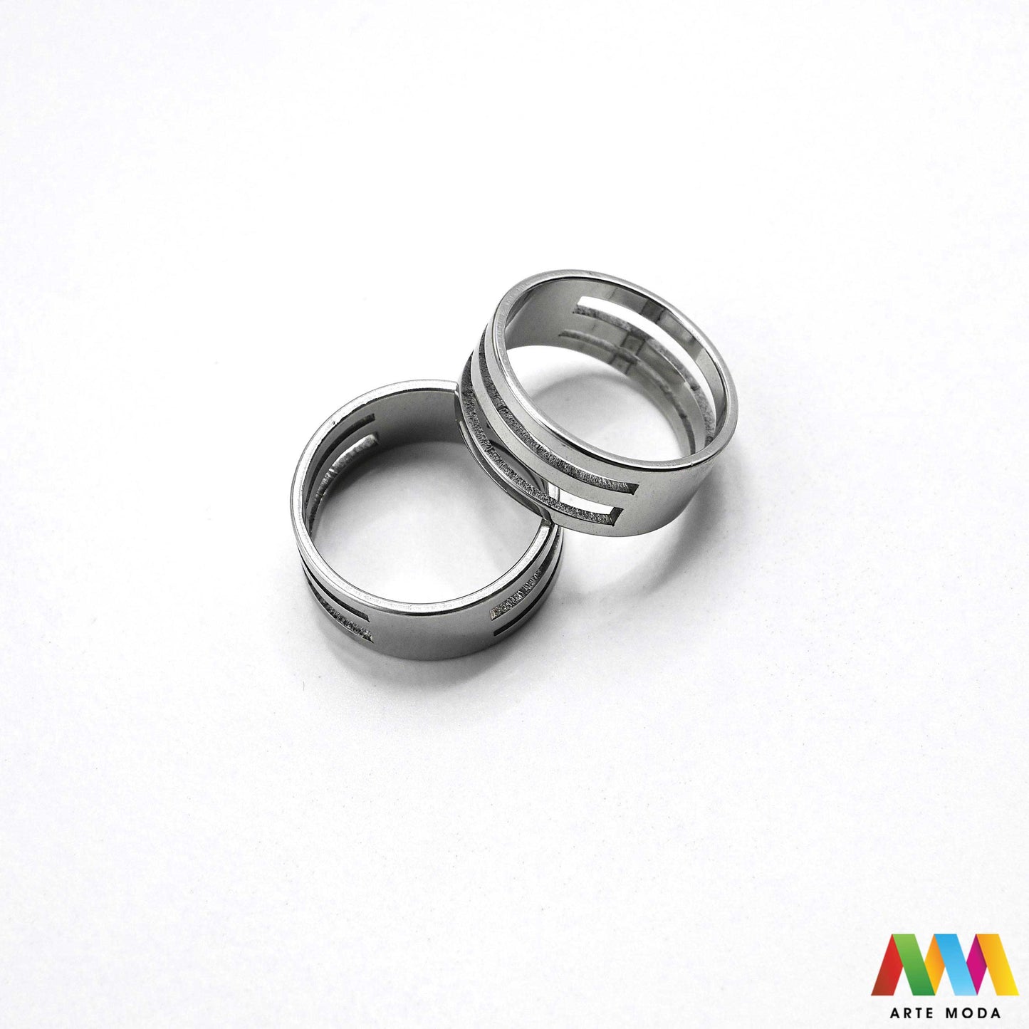 prsten za alke alat nakit kliješta alkice izradu nakit pribor diy spojnica ručni rad karike Nezamjenjiv alat za svakog ljubitelja izrade nakita Ovaj precizni alat omogućuje vam jednostavno i sigurno otvaranje i zatvaranje različitih vrsta alkica čime olakšava spajanje i popravljanje nakita