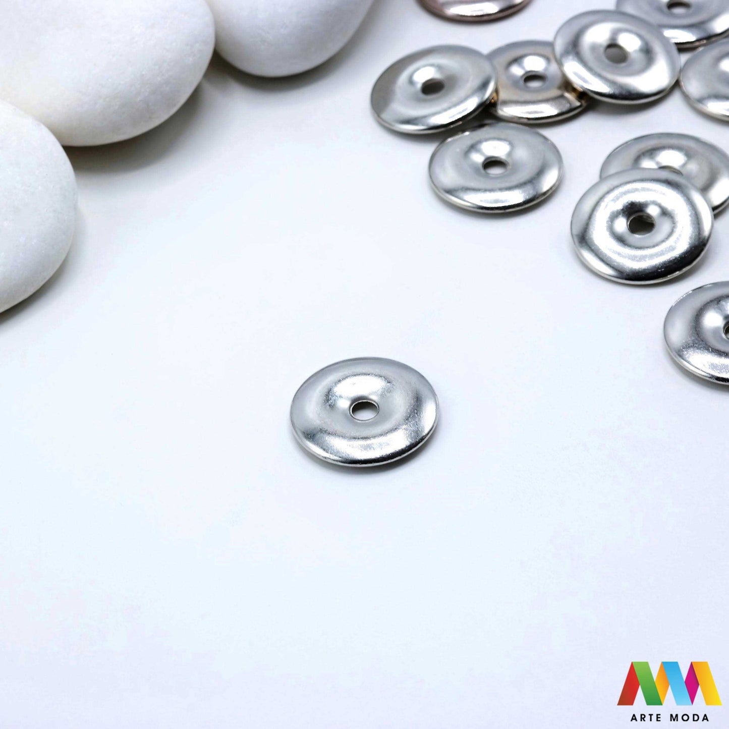 plastični plastičan elementi element koji se koriste koristi za ukrašavanje nizanje nižu se modnih dodataka modni dodatak i izradu nakita plastičan narukvica ogrlica nanožnica prstena prsten od plastike naušnice naušnica