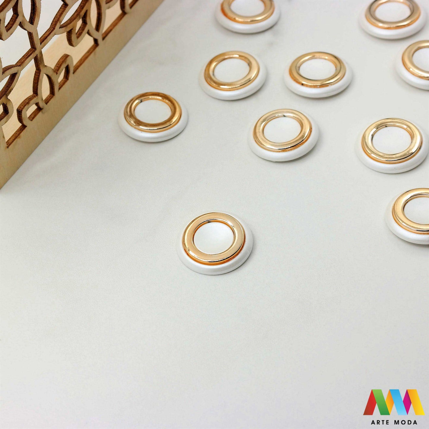 Plastični gumbi gumb koji se koriste koristi za ukrašavanje ljepljenje na površinu ljepiti modnih dodataka poput rajfova rajf remena remen kruna krune modni dodatak i izradu nakita plastičan narukvica ogrlica nanožnica prstena prsten od plastike