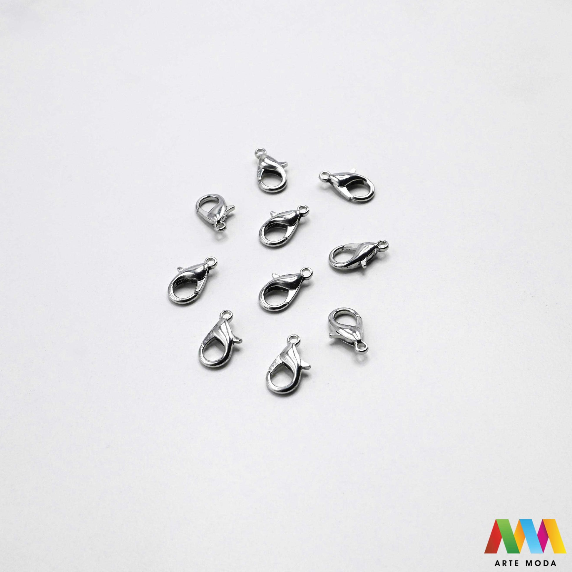 kopče metalne karabiner togl magnet kukice narukvice ogrlice zatvarači nakit DIY metalni pribor spajanje nakita srebrne zlatne karabin magnetne završne kopča narukvica ogrlica Osigurajte svoj nakit Metalne kopče su esencijalne za sigurno završavanje ogrlica i narukvica Birajte između karabin kopči pouzdanost magnetnih kopči lakoća i togl kopči stil Kvalitetni zatvarači u raznim bojama temelj svakog uradi sam nakit projekta arte moda repromaterijal