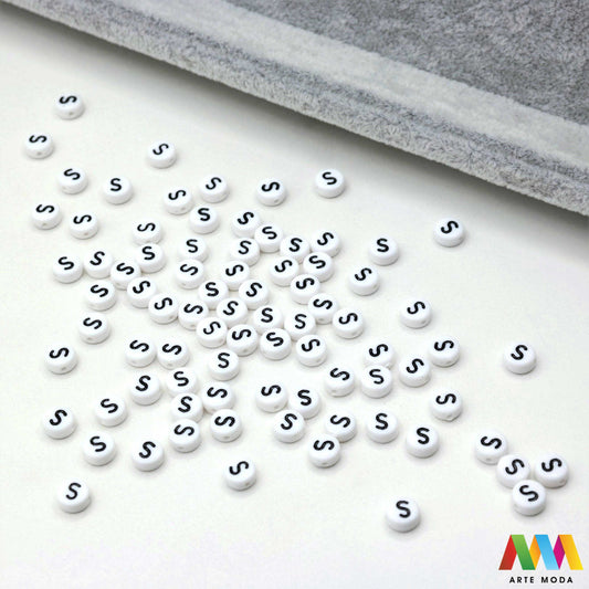 slova brojevi plastične nizanje imenom narukvice prijateljstva dječji nakit personalizirani kockaste perle okrugle abeceda DIY ručni rad izrada mix mješana Stvorite personalizirani nakit s našim plastičnim slovima i brojevima Perle u obliku kocki i krugova idealne su za izradu narukvica s imenom i porukama Lagane su šarene i savršene za dječji nakit i narukvice prijateljstva Lako nizanje za maksimalnu uradi sam zabavu arte moda repromaterijal