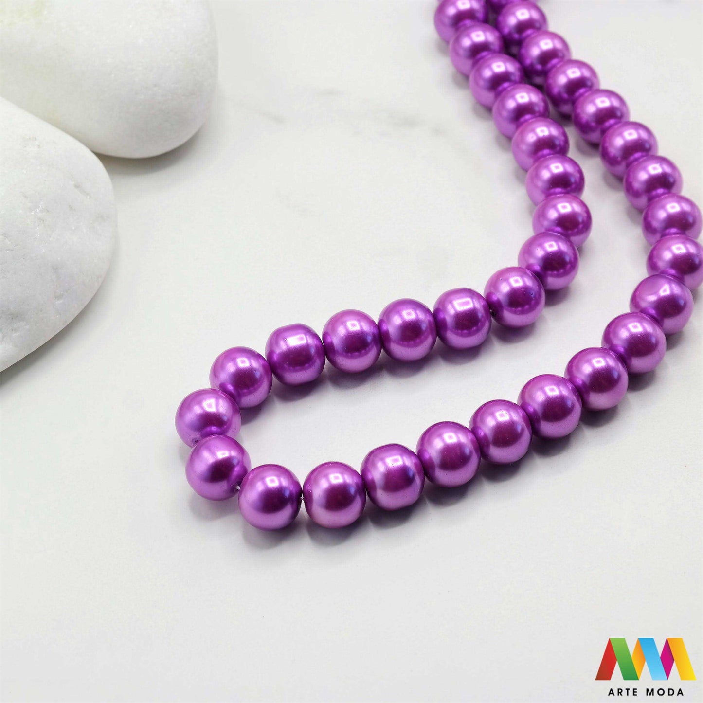 stakleni biseri niz staklo biser perle biserne zrna zrno perla staklene imitacija bisera sedefaste vjenčani nakit klasični DIY ogrlice bijeli u boji bisernim sjajem izrada nakita umjetni Za klasičnu eleganciju birajte staklene bisere imitacija bisera ima visok sedefasti sjaj i savršeno je glatka Idealni su za izradu vjenčanog nakita bezvremenskih ogrlica i narukvica raznim veličinama i bojama ovi biseri unose dašak luksuza u svaki uradi sam projekt Počnite nizati svoju eleganciju arte moda repromaterijal