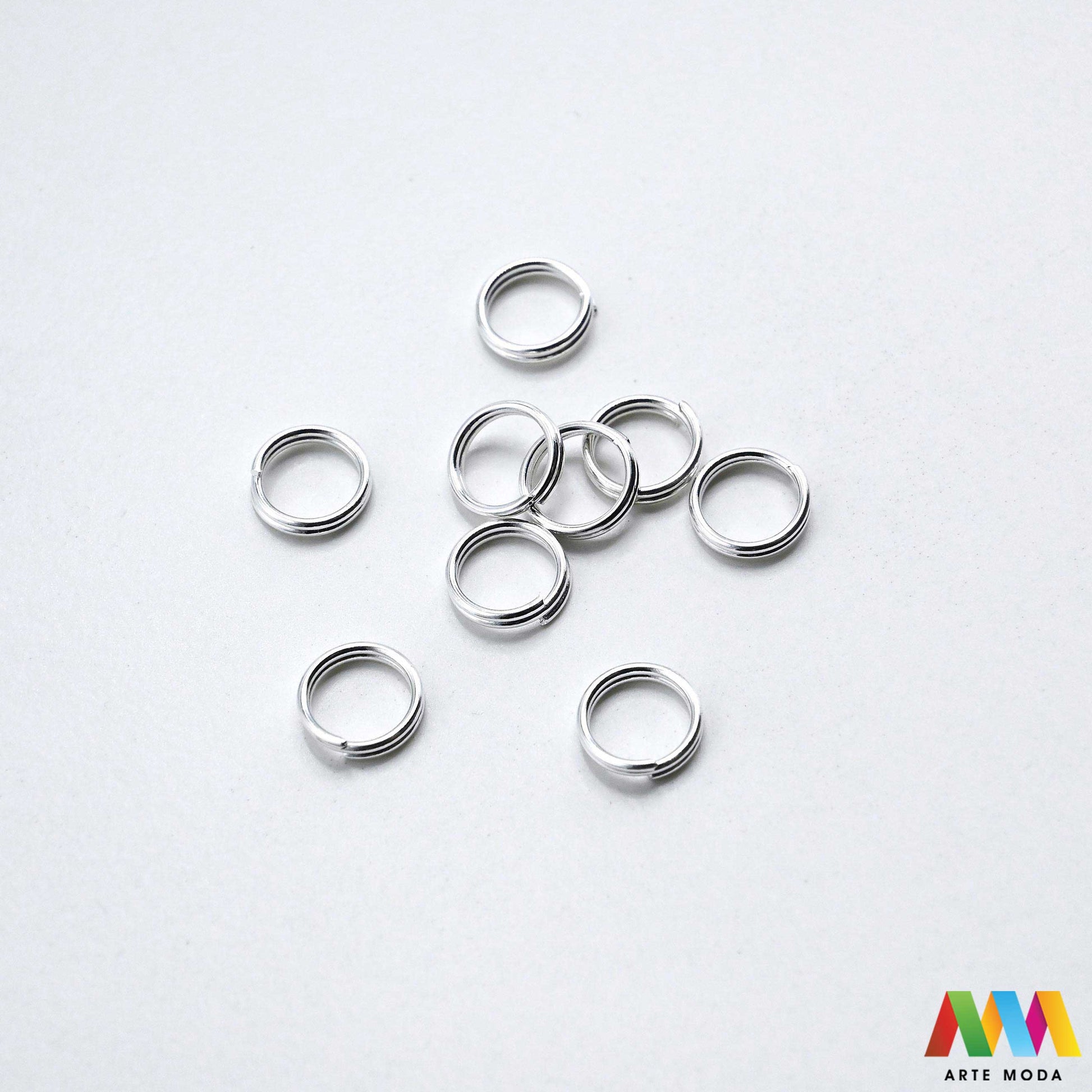 alkice spojnice karike jump rings spojni prstenovi metalni kolutovi DIY pribor repromaterijal srebrne zlatne izrada nakita spajanje perli metalne za nakit otvorene zatvorene izradu materijal prsten elementi narukvice ogrlice Osigurajte čvrstinu nakitu Metalne alkice su neizostavne spojnice spajanje kopči privjesaka lanaca Birajte između prstenova u raznim veličinama bojama bronca složenost vašeg uradi sam projekta kvalitetne alkice pružit profesionalan siguran završetak kreaciji arte moda repromaterijal