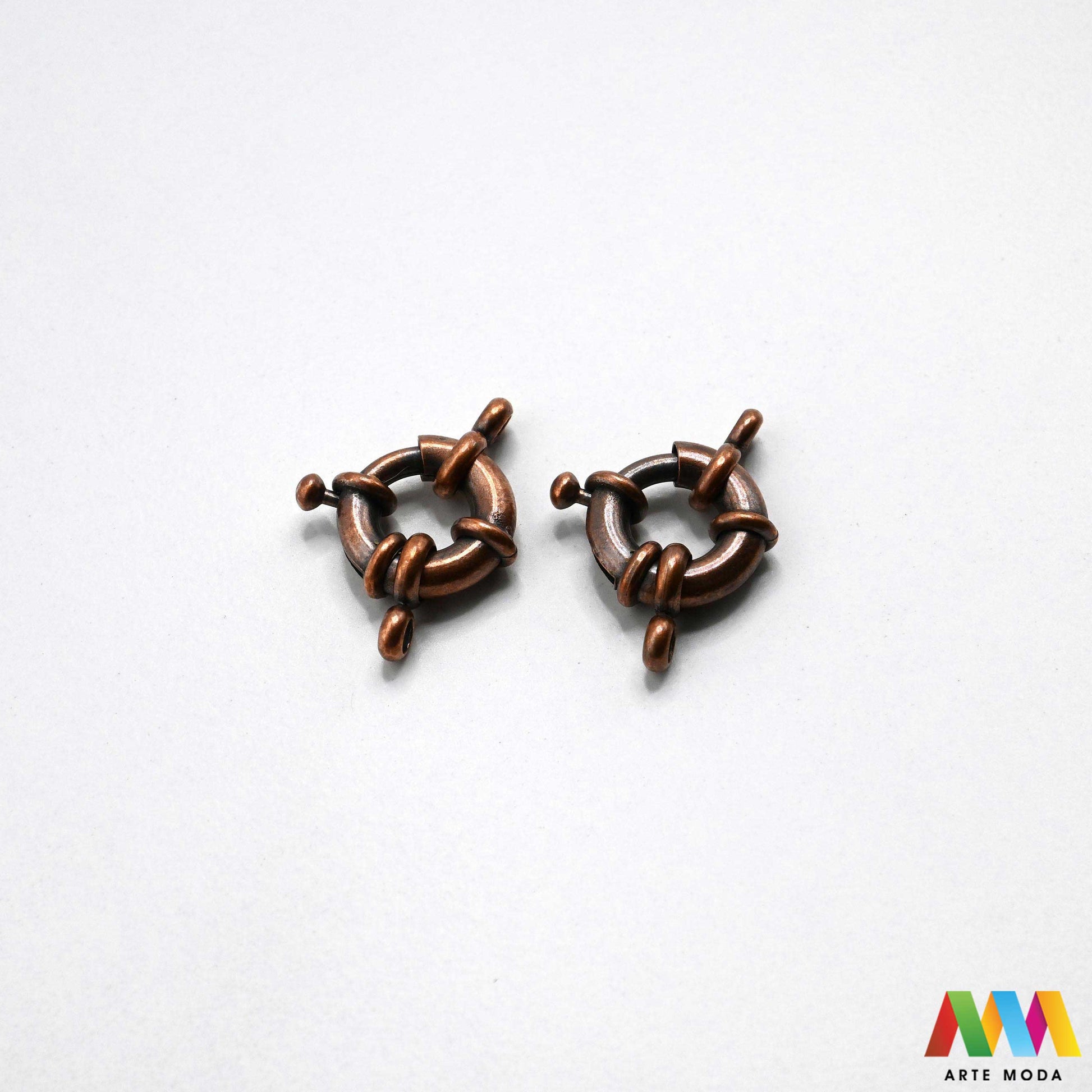 ukrasna kopča starinski nakit togl zatvarač DIY vintage romantični ukrasne kopče motivima OT dekorativni zatvarači metalni pribor statement završeci ogrlica luksuzni zlatne srebrne narukvica ukrasima luksuzne Mornarska detalje kolekcija ukrasnih metalnih kopči motive srca leptira kormila filigrana portreta dekorativni zatvarači pretvaraju svaku ogrlicu unikatni komad nakita vintage šarm mornarsku svježinu tematski zatvarači osigurat uradi sam projekt zapažen stilski besprijekoran arte moda repromaterijal