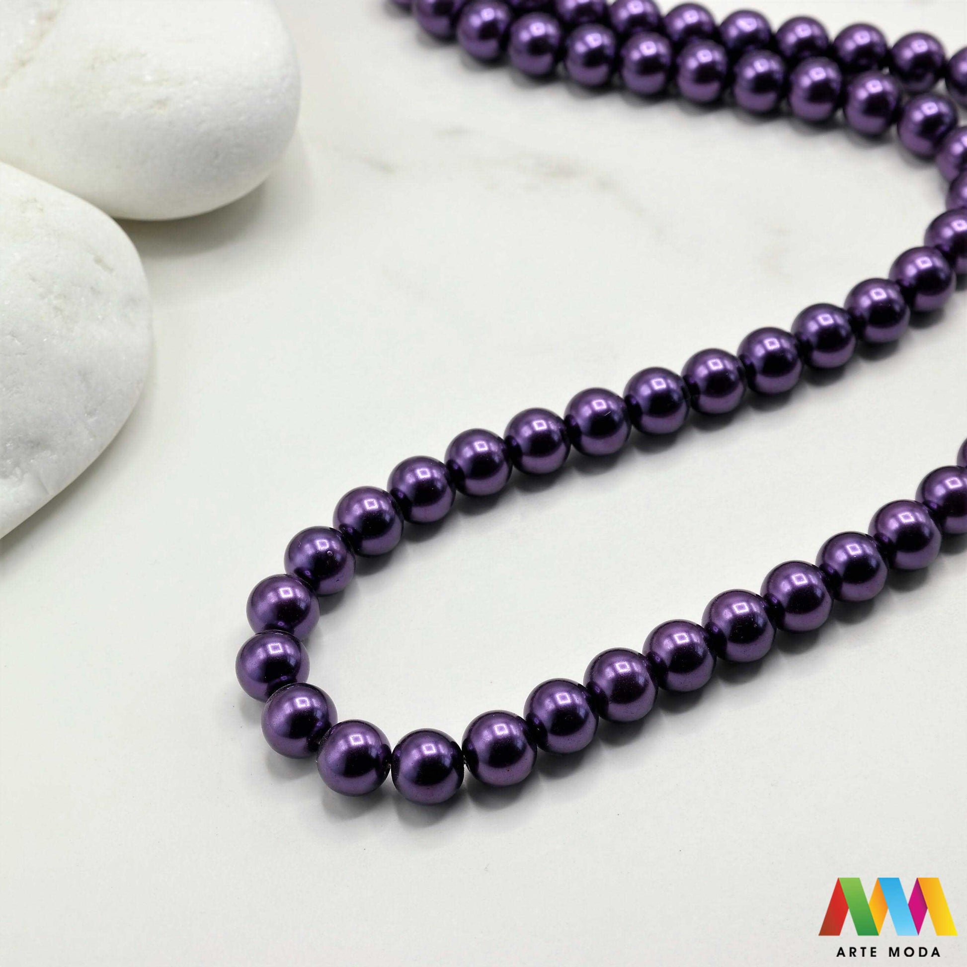 stakleni biseri niz staklo biser perle biserne zrna zrno perla staklene imitacija bisera sedefaste vjenčani nakit klasični DIY ogrlice bijeli u boji bisernim sjajem izrada nakita umjetni Za klasičnu eleganciju birajte staklene bisere imitacija bisera ima visok sedefasti sjaj i savršeno je glatka Idealni su za izradu vjenčanog nakita bezvremenskih ogrlica i narukvica raznim veličinama i bojama ovi biseri unose dašak luksuza u svaki uradi sam projekt Počnite nizati svoju eleganciju arte moda repromaterijal