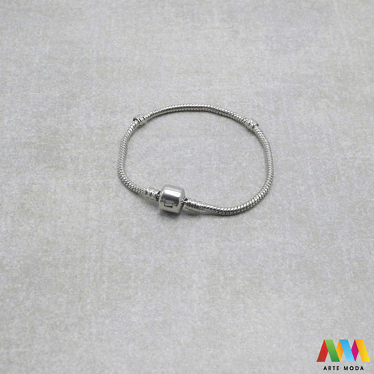 baza za narukvicu podloga osnova DIY izrada pribor nakit ručni rad personalizirana kopča lanac alkica produžetak čelik metal rayon privjesak baze alkicom gotove dodavanje pandora Stvorite narukvicu u samo jednom koraku ponuda baza za narukvice savršenu osnovu za stvaranje jedinstvenih komada nakita dodati privjeske nanizati perle jednostavno personalizirati narukvicu kod nas ćete pronaći baze od različitih materijala i u raznim stilovima kreirajte nakit koji odražava vašu osobnost arte moda repromaterijal