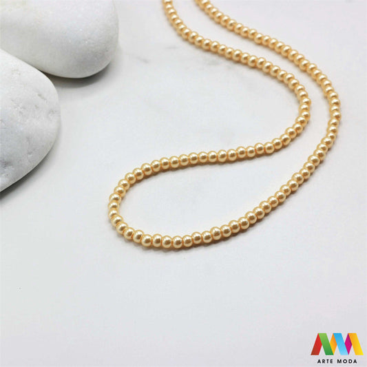 stakleni biseri niz staklo biser perle biserne zrna zrno perla staklene imitacija bisera sedefaste vjenčani nakit klasični DIY ogrlice bijeli u boji bisernim sjajem izrada nakita umjetni Za klasičnu eleganciju birajte staklene bisere imitacija bisera ima visok sedefasti sjaj i savršeno je glatka Idealni su za izradu vjenčanog nakita bezvremenskih ogrlica i narukvica raznim veličinama i bojama ovi biseri unose dašak luksuza u svaki uradi sam projekt Počnite nizati svoju eleganciju arte moda repromaterijal