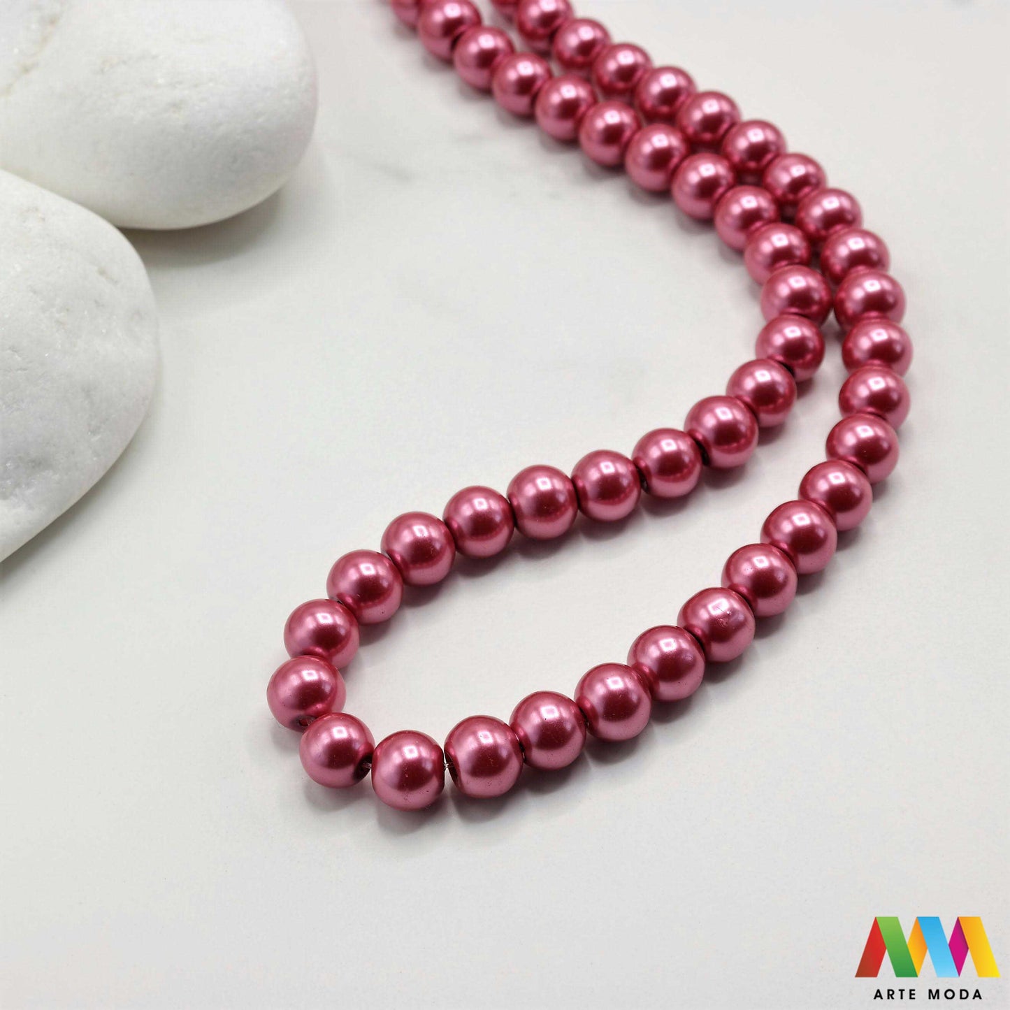 stakleni biseri niz staklo biser perle biserne zrna zrno perla staklene imitacija bisera sedefaste vjenčani nakit klasični DIY ogrlice bijeli u boji bisernim sjajem izrada nakita umjetni Za klasičnu eleganciju birajte staklene bisere imitacija bisera ima visok sedefasti sjaj i savršeno je glatka Idealni su za izradu vjenčanog nakita bezvremenskih ogrlica i narukvica raznim veličinama i bojama ovi biseri unose dašak luksuza u svaki uradi sam projekt Počnite nizati svoju eleganciju arte moda repromaterijal