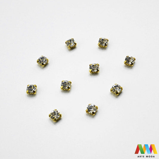 cirkoni stakleni metalni kalup blještavo sjajno perle privjesci rhinestones šivanje lijepljenje nakit glamur kostimi dekoracije ukrasi kalupu cirkon kopči blještavi Postignite maksimalan sjaj s staklenim cirkonima u metalnom kalupu Ovi blještavi cirkoni su sigurno fiksirani i spremni za šivanje lijepljenje ili nizanje Idealni za izradu glamuroznog nakita ukrašavanje kostima i svečane dekoracije Brz jednostavan i elegantan put do blistavog "uradi sam" projekta arte moda repromaterijal