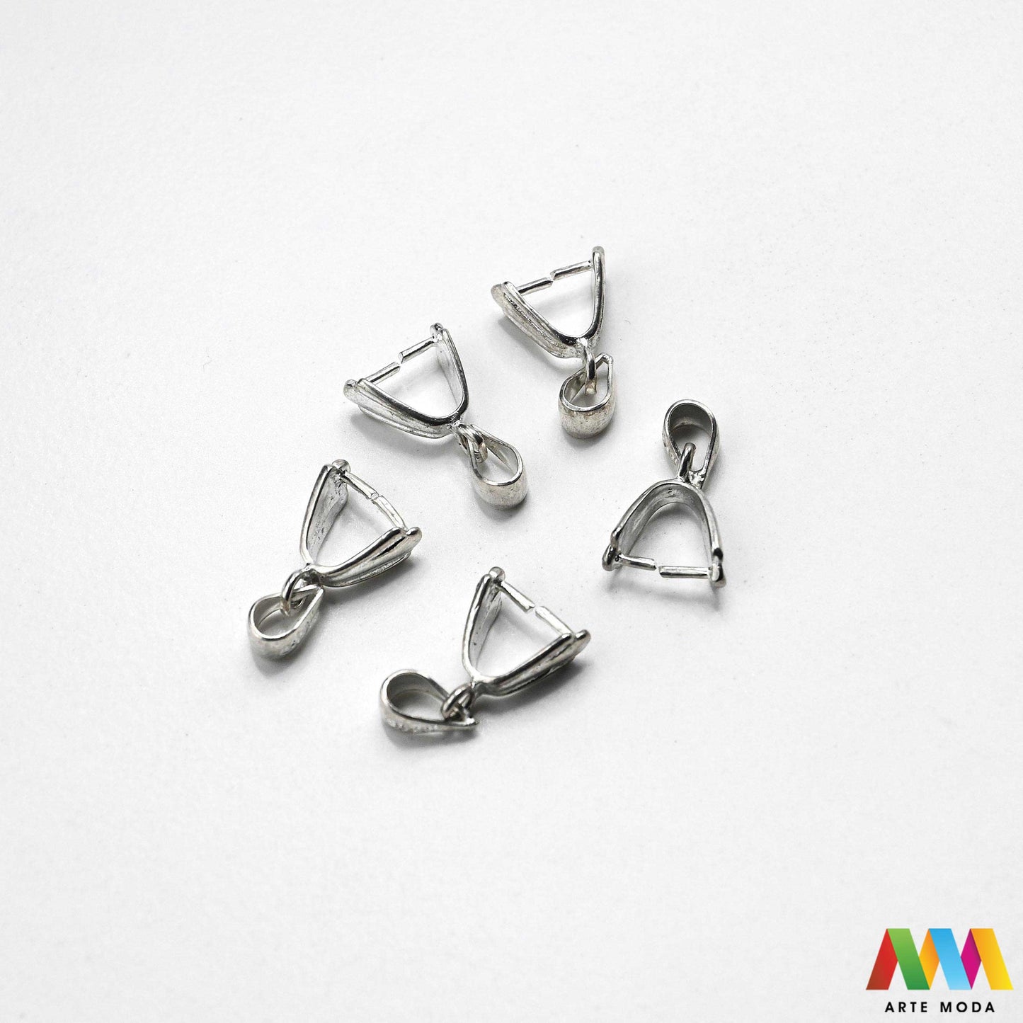 držači bailovi stiskači kvačice za privjeske spojnice vješalice nakit držač kamen metalni elementi DIY pribor srebrni zlatni montaža privjeska kristale poludrago vješanje privjesaka repromaterijali Pretvorite perle kamenje privjeske esencijalni vješanje vaših kreacija na lančiće konce Omogućuju profesionalan izgled sigurno nošenje poludragog kamenja kristala različitih stilova glatki gravirani filigranski boja srebro zlato bronca osigurajte čvrst elegantan spoj svom uradi sam nakitu arte moda repromaterijal