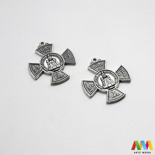 metalni sakralni privjesci krunice jednom rupom vjerski izrada krunica sakralni nakit molitvene narukvice kršćanski medaljice DIY religiozni uradi sam križevi IHS Kristov križić sakralne predmete metalnim privjescima jednu rupu nizanje na lančić konac žicu izradu krunica molitvenih narukvica drugih vjerskih suvenira te brojanica ogrlica dodatak za privjeske za ključeve torbe Izrađeni su od metala jedinstven vjerski predmet poklon Neka vaša vjera inspirira vašu kreativnost arte moda repromaterijal