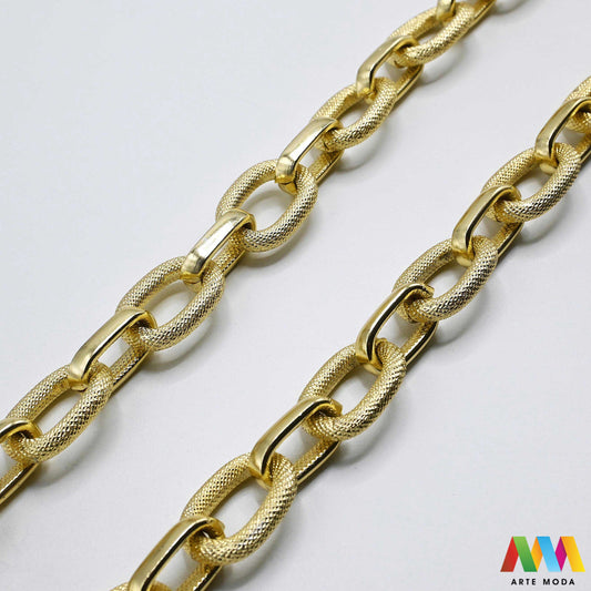 aluminijski lanac torbe ruksak nakit lagani izrada aluminij DIY materijal remen ogrlice narukvice karike ručke pribor komponente ukrasni repromaterijal Želite lagan i trendi materijal Aluminijski lanci savršeni su za vaše projekte Idealni su za izradu laganih remena za torbe ili statement nakita ogrlice narukvice Lakši su od klasičnih metala ne opterećuju i dolaze u raznim bojama i debljinama Lako ih je rezati i oblikovati laganu eleganciju za svoj uradi sam nakit i modne dodatke arte moda repromaterijal