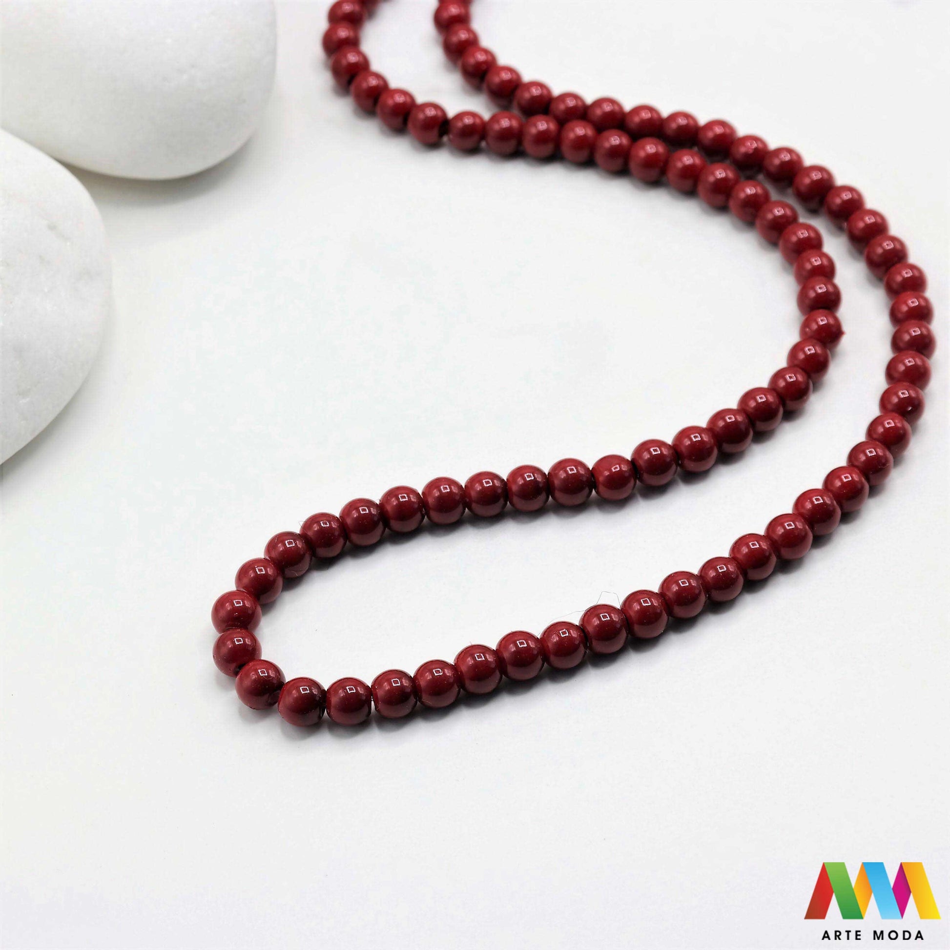 stakleni biseri niz staklo biser perle biserne zrna zrno perla staklene imitacija bisera sedefaste vjenčani nakit klasični DIY ogrlice bijeli u boji bisernim sjajem izrada nakita umjetni Za klasičnu eleganciju birajte staklene bisere imitacija bisera ima visok sedefasti sjaj i savršeno je glatka Idealni su za izradu vjenčanog nakita bezvremenskih ogrlica i narukvica raznim veličinama i bojama ovi biseri unose dašak luksuza u svaki uradi sam projekt Počnite nizati svoju eleganciju arte moda repromaterijal