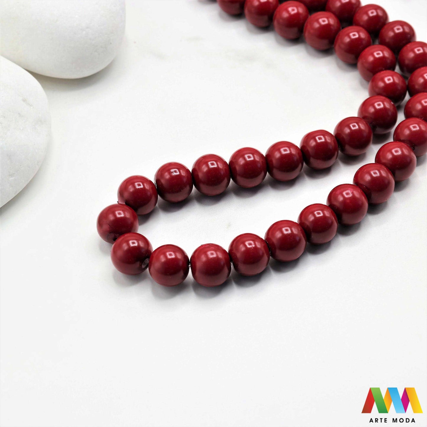 stakleni biseri niz staklo biser perle biserne zrna zrno perla staklene imitacija bisera sedefaste vjenčani nakit klasični DIY ogrlice bijeli u boji bisernim sjajem izrada nakita umjetni Za klasičnu eleganciju birajte staklene bisere imitacija bisera ima visok sedefasti sjaj i savršeno je glatka Idealni su za izradu vjenčanog nakita bezvremenskih ogrlica i narukvica raznim veličinama i bojama ovi biseri unose dašak luksuza u svaki uradi sam projekt Počnite nizati svoju eleganciju arte moda repromaterijal