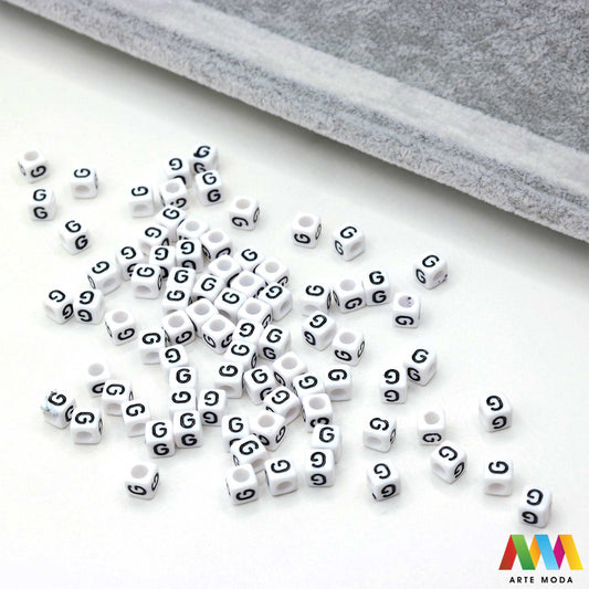 slova brojevi plastične nizanje imenom narukvice prijateljstva dječji nakit personalizirani kockaste perle okrugle abeceda DIY ručni rad izrada mix mješana Stvorite personalizirani nakit s našim plastičnim slovima i brojevima Perle u obliku kocki i krugova idealne su za izradu narukvica s imenom i porukama Lagane su šarene i savršene za dječji nakit i narukvice prijateljstva Lako nizanje za maksimalnu uradi sam zabavu arte moda repromaterijal