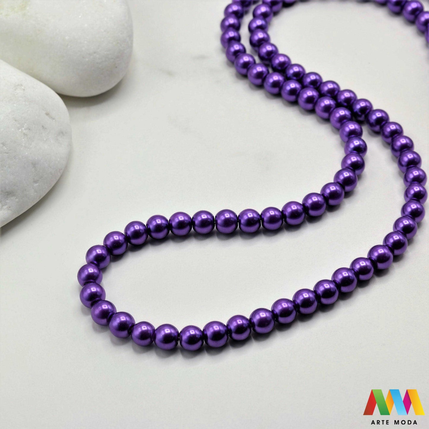 stakleni biseri niz staklo biser perle biserne zrna zrno perla staklene imitacija bisera sedefaste vjenčani nakit klasični DIY ogrlice bijeli u boji bisernim sjajem izrada nakita umjetni Za klasičnu eleganciju birajte staklene bisere imitacija bisera ima visok sedefasti sjaj i savršeno je glatka Idealni su za izradu vjenčanog nakita bezvremenskih ogrlica i narukvica raznim veličinama i bojama ovi biseri unose dašak luksuza u svaki uradi sam projekt Počnite nizati svoju eleganciju arte moda repromaterijal