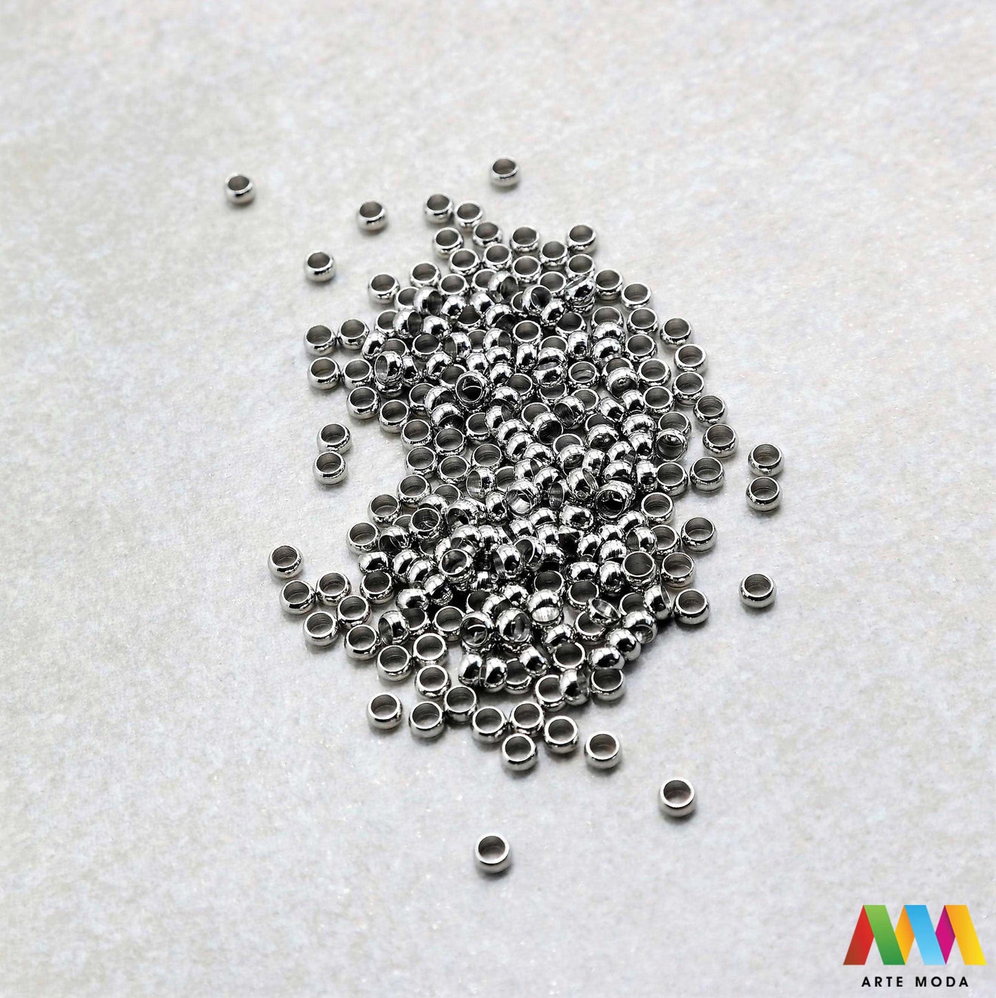 dijelovi inox nizanje pribor repromaterijal sigurni spojnice završeci čelični stoperi stop perle nehrđajući čelik kirurški komponente nakit izrada narukvice ogrlice DIY sigurnosne metalni stezne Osigurajte svoj nakit s stoperima od nehrđajućeg čelika Ovi mali ključni dijelovi fiksiraju perle i privjeske sprječavajući pomicanje Izrađeni od kirurškog čelika ne hrđaju i jamče trajnost vaše narukvice ili ogrlice Jednostavno ih stisnite kliještima i uživajte u stabilnoj kreaciji arte moda repromaterijal