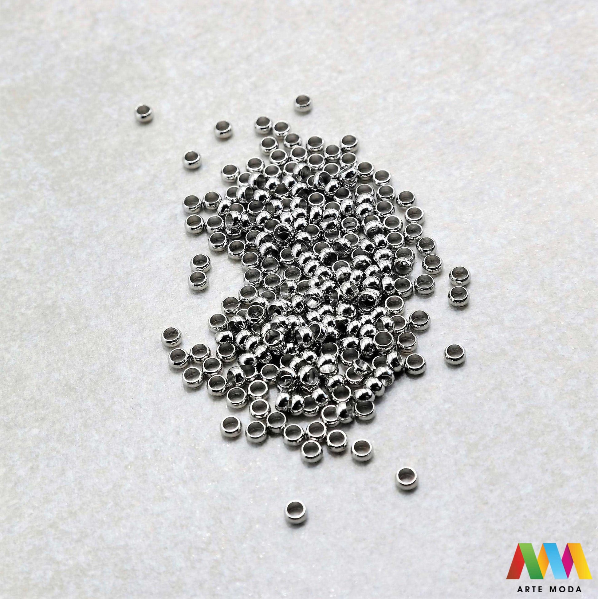 dijelovi inox nizanje pribor repromaterijal sigurni spojnice završeci čelični stoperi stop perle nehrđajući čelik kirurški komponente nakit izrada narukvice ogrlice DIY sigurnosne metalni stezne Osigurajte svoj nakit s stoperima od nehrđajućeg čelika Ovi mali ključni dijelovi fiksiraju perle i privjeske sprječavajući pomicanje Izrađeni od kirurškog čelika ne hrđaju i jamče trajnost vaše narukvice ili ogrlice Jednostavno ih stisnite kliještima i uživajte u stabilnoj kreaciji arte moda repromaterijal