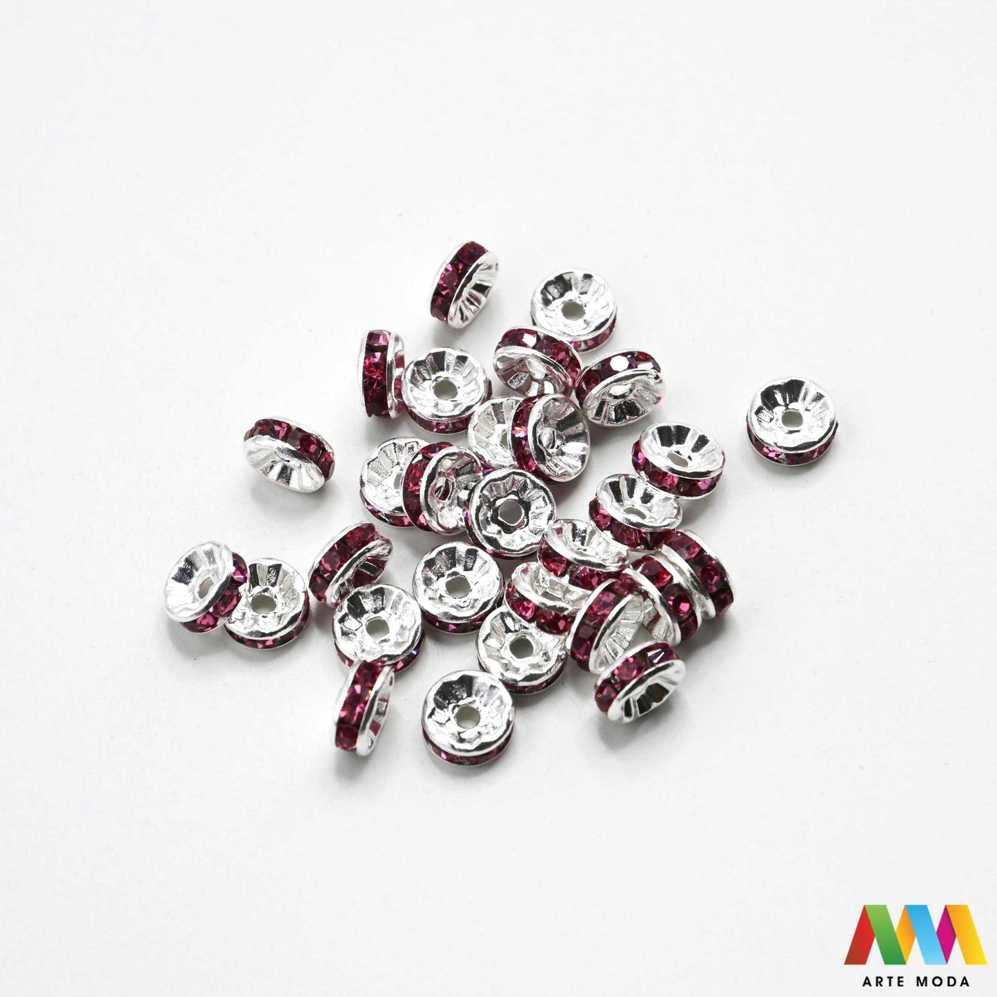 razdjelnik umetak spacer metalne izrada nakita DIY nakit distanceri metalni pribor separatori srebrne zlatne šajbice metalni za perle razmaknice komponente metal Mali ali ključni za profesionalan nakit Metalni umetci razdjelnici spacer perle služe za stvaranje razmaka i dodavanje sjaja perlama Sprječavaju trenje i ističu poludrago kamenje Neophodan element za izradu narukvica i ogrlica koje izgledaju bogatije i elegantnije arte moda repromaterijal