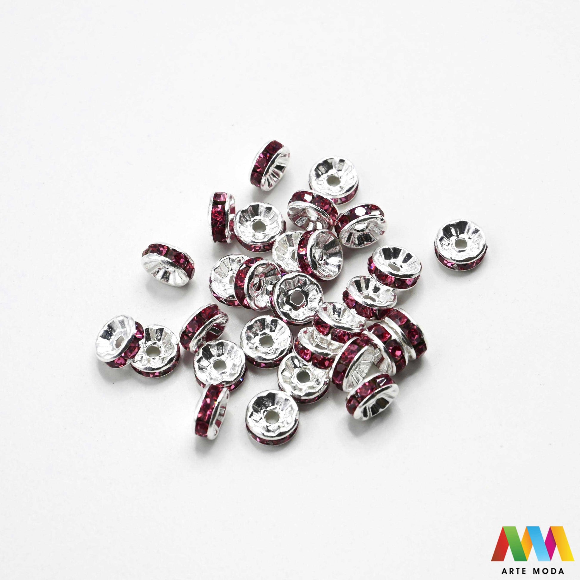 razdjelnik umetak spacer metalne izrada nakita DIY nakit distanceri metalni pribor separatori srebrne zlatne šajbice metalni za perle razmaknice komponente metal Mali ali ključni za profesionalan nakit Metalni umetci razdjelnici spacer perle služe za stvaranje razmaka i dodavanje sjaja perlama Sprječavaju trenje i ističu poludrago kamenje Neophodan element za izradu narukvica i ogrlica koje izgledaju bogatije i elegantnije arte moda repromaterijal