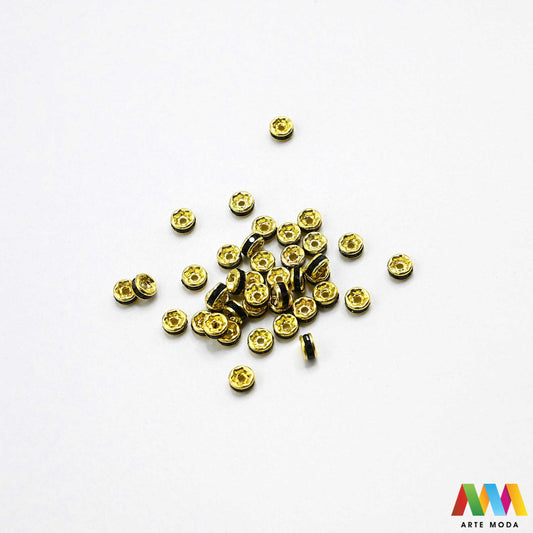 razdjelnik umetak spacer metalne izrada nakita DIY nakit distanceri metalni pribor separatori srebrne zlatne šajbice metalni za perle razmaknice komponente metal Mali ali ključni za profesionalan nakit Metalni umetci razdjelnici spacer perle služe za stvaranje razmaka i dodavanje sjaja perlama Sprječavaju trenje i ističu poludrago kamenje Neophodan element za izradu narukvica i ogrlica koje izgledaju bogatije i elegantnije arte moda repromaterijal