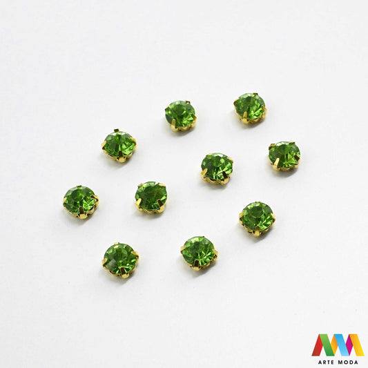 cirkoni stakleni metalni kalup blještavo sjajno perle privjesci rhinestones šivanje lijepljenje nakit glamur kostimi dekoracije ukrasi kalupu cirkon kopči blještavi Postignite maksimalan sjaj s staklenim cirkonima u metalnom kalupu Ovi blještavi cirkoni su sigurno fiksirani i spremni za šivanje lijepljenje ili nizanje Idealni za izradu glamuroznog nakita ukrašavanje kostima i svečane dekoracije Brz jednostavan i elegantan put do blistavog "uradi sam" projekta arte moda repromaterijal