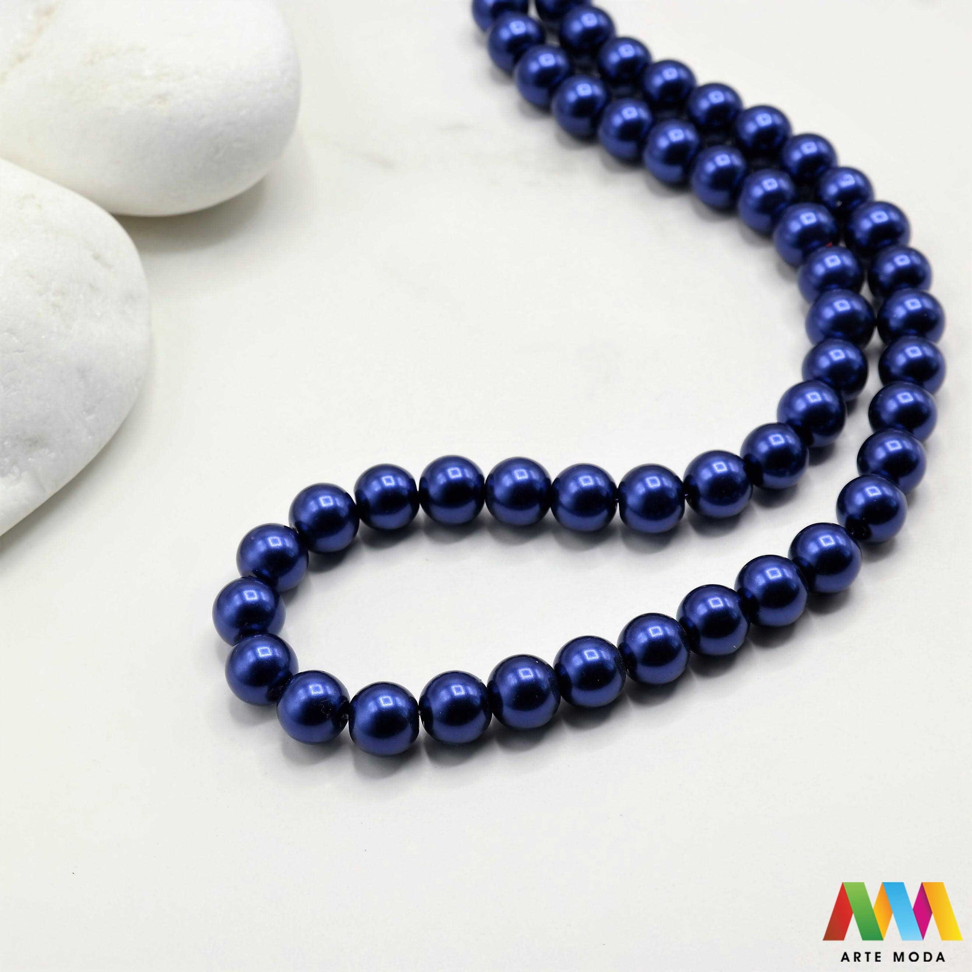 stakleni biseri niz staklo biser perle biserne zrna zrno perla staklene imitacija bisera sedefaste vjenčani nakit klasični DIY ogrlice bijeli u boji bisernim sjajem izrada nakita umjetni Za klasičnu eleganciju birajte staklene bisere imitacija bisera ima visok sedefasti sjaj i savršeno je glatka Idealni su za izradu vjenčanog nakita bezvremenskih ogrlica i narukvica raznim veličinama i bojama ovi biseri unose dašak luksuza u svaki uradi sam projekt Počnite nizati svoju eleganciju arte moda repromaterijal