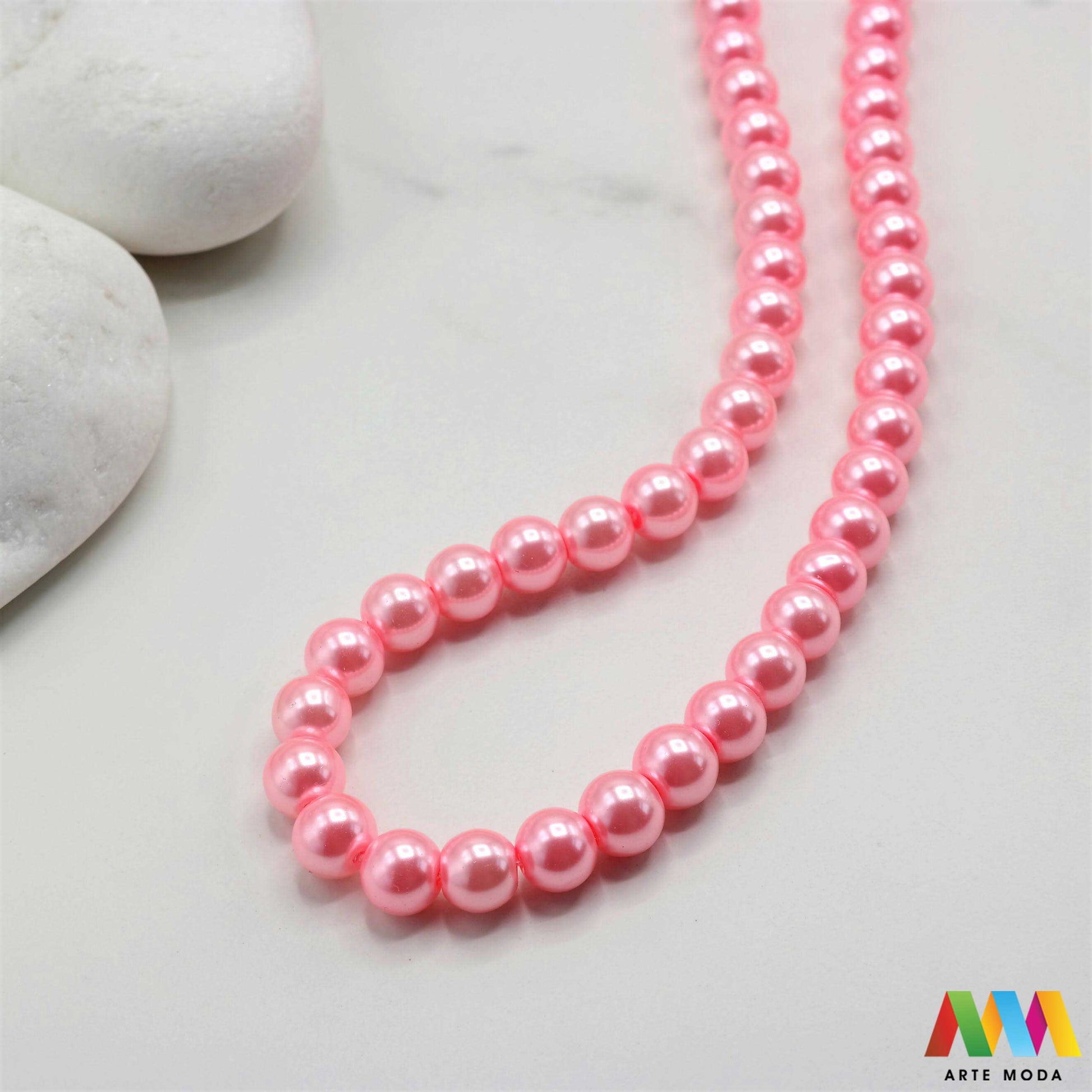 stakleni biseri niz staklo biser perle biserne zrna zrno perla staklene imitacija bisera sedefaste vjenčani nakit klasični DIY ogrlice bijeli u boji bisernim sjajem izrada nakita umjetni Za klasičnu eleganciju birajte staklene bisere imitacija bisera ima visok sedefasti sjaj i savršeno je glatka Idealni su za izradu vjenčanog nakita bezvremenskih ogrlica i narukvica raznim veličinama i bojama ovi biseri unose dašak luksuza u svaki uradi sam projekt Počnite nizati svoju eleganciju arte moda repromaterijal