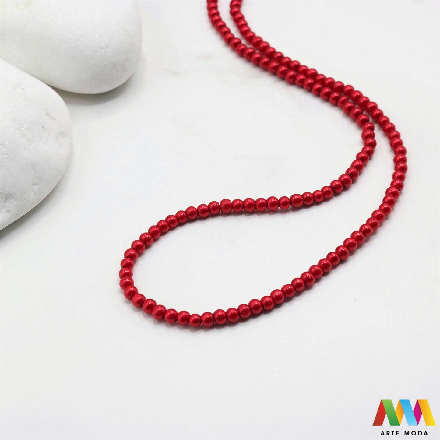 stakleni biseri niz staklo biser perle biserne zrna zrno perla staklene imitacija bisera sedefaste vjenčani nakit klasični DIY ogrlice bijeli u boji bisernim sjajem izrada nakita umjetni Za klasičnu eleganciju birajte staklene bisere imitacija bisera ima visok sedefasti sjaj i savršeno je glatka Idealni su za izradu vjenčanog nakita bezvremenskih ogrlica i narukvica raznim veličinama i bojama ovi biseri unose dašak luksuza u svaki uradi sam projekt Počnite nizati svoju eleganciju arte moda repromaterijal