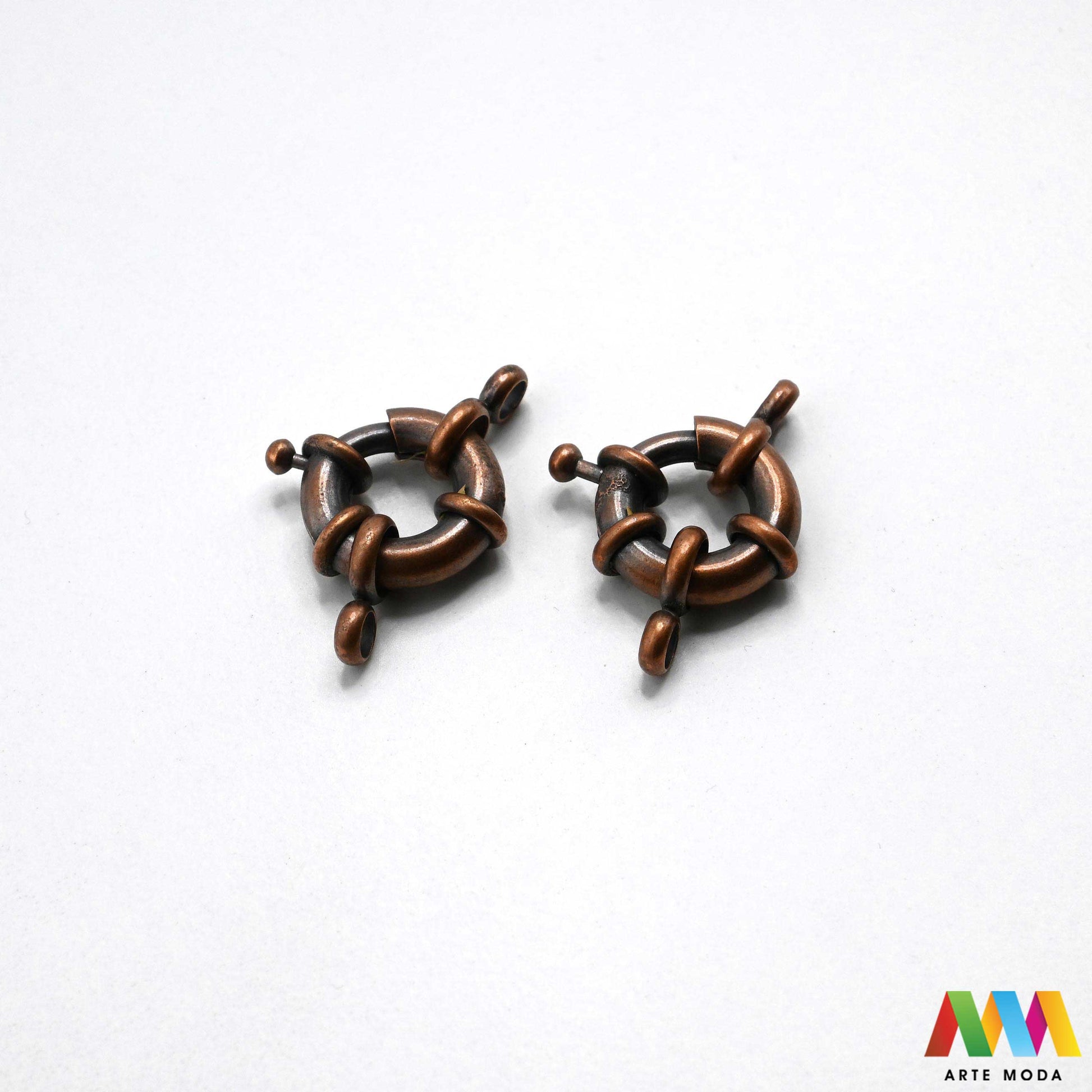 ukrasna kopča starinski nakit togl zatvarač DIY vintage romantični ukrasne kopče motivima OT dekorativni zatvarači metalni pribor statement završeci ogrlica luksuzni zlatne srebrne narukvica ukrasima luksuzne Mornarska detalje kolekcija ukrasnih metalnih kopči motive srca leptira kormila filigrana portreta dekorativni zatvarači pretvaraju svaku ogrlicu unikatni komad nakita vintage šarm mornarsku svježinu tematski zatvarači osigurat uradi sam projekt zapažen stilski besprijekoran arte moda repromaterijal