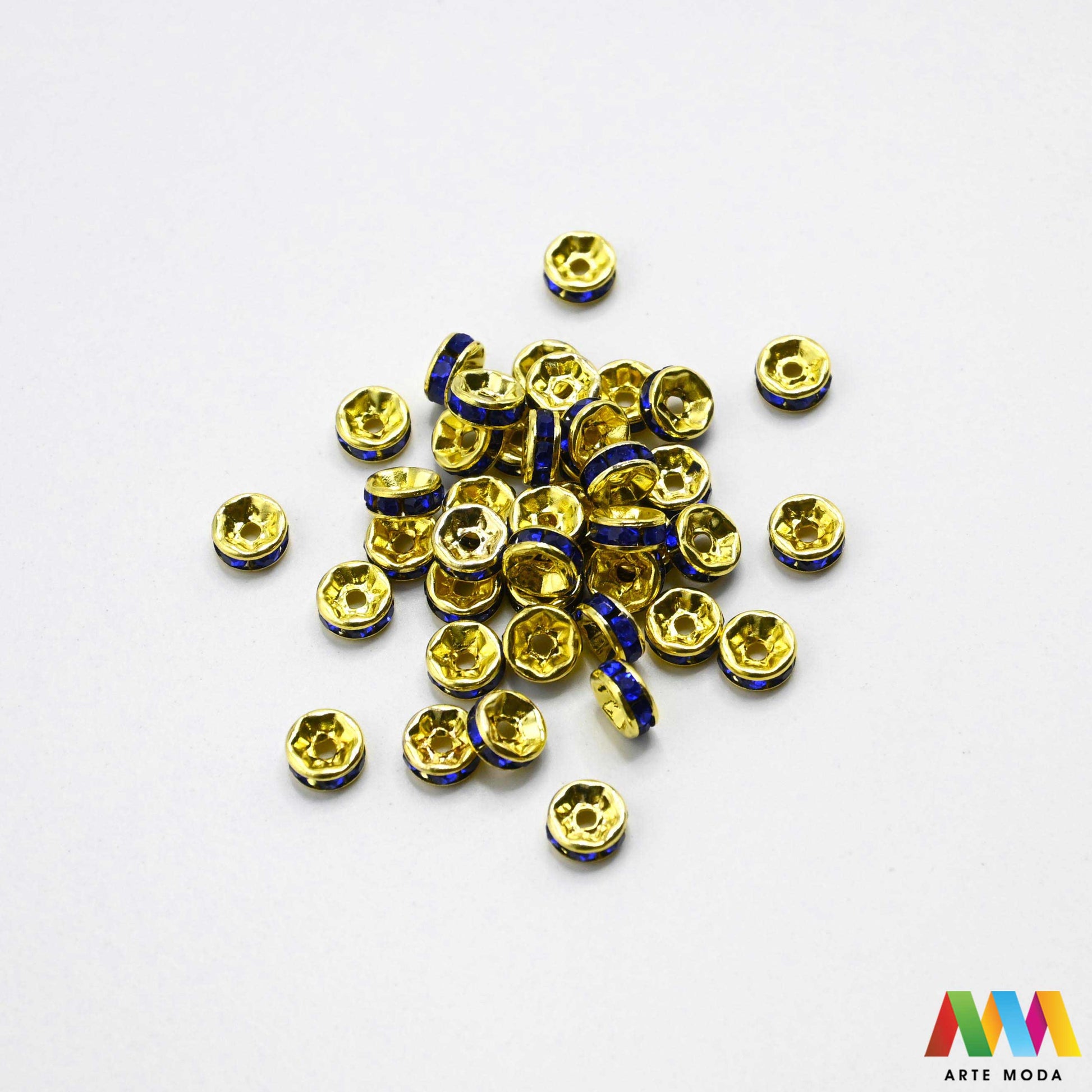 razdjelnik umetak spacer metalne izrada nakita DIY nakit distanceri metalni pribor separatori srebrne zlatne šajbice metalni za perle razmaknice komponente metal Mali ali ključni za profesionalan nakit Metalni umetci razdjelnici spacer perle služe za stvaranje razmaka i dodavanje sjaja perlama Sprječavaju trenje i ističu poludrago kamenje Neophodan element za izradu narukvica i ogrlica koje izgledaju bogatije i elegantnije arte moda repromaterijal