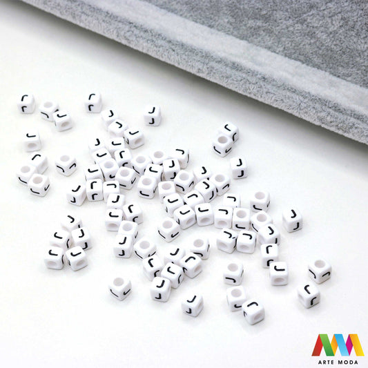 slova brojevi plastične nizanje imenom narukvice prijateljstva dječji nakit personalizirani kockaste perle okrugle abeceda DIY ručni rad izrada mix mješana Stvorite personalizirani nakit s našim plastičnim slovima i brojevima Perle u obliku kocki i krugova idealne su za izradu narukvica s imenom i porukama Lagane su šarene i savršene za dječji nakit i narukvice prijateljstva Lako nizanje za maksimalnu uradi sam zabavu arte moda repromaterijal